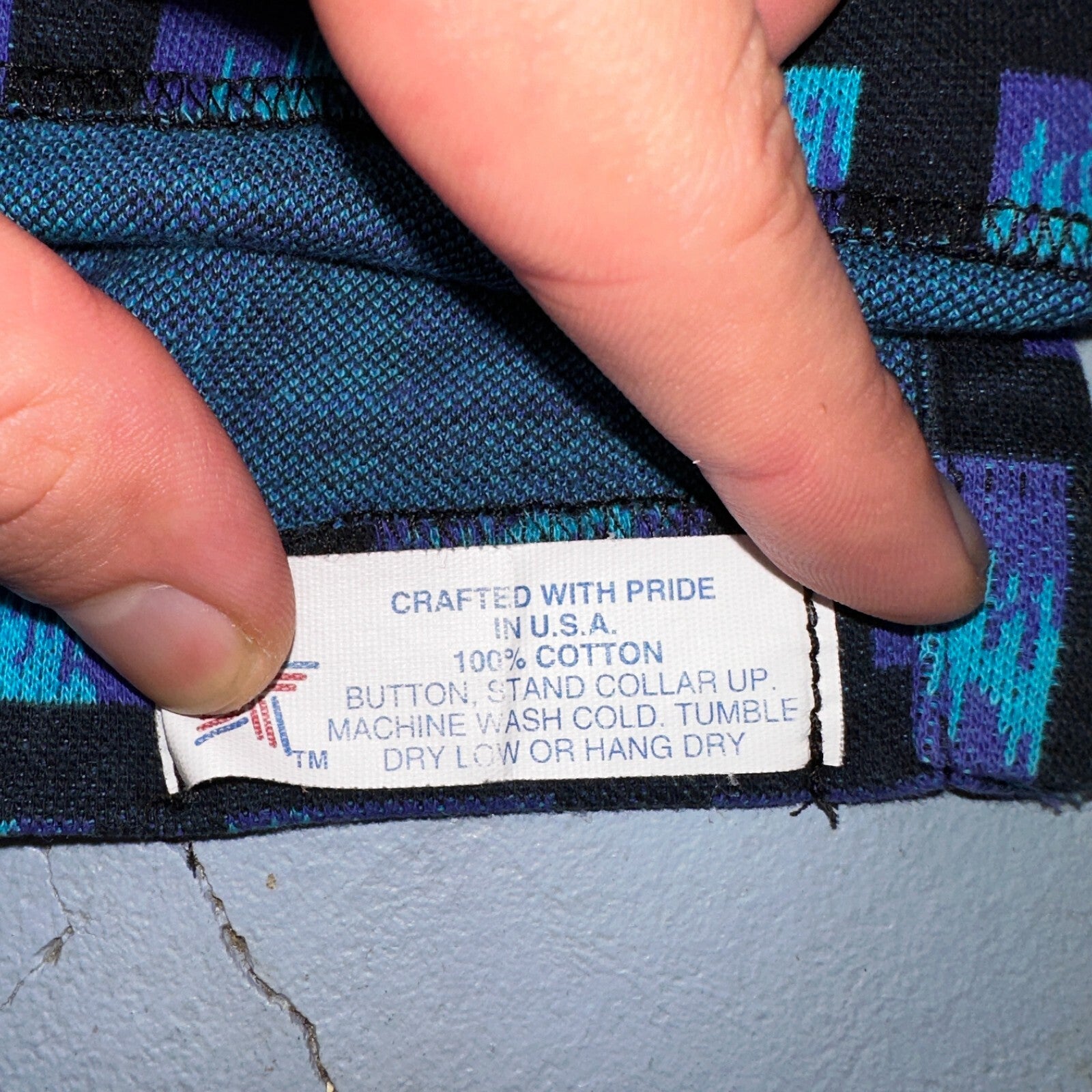 Carlyle VTG Short Sleeve Knit Polo Sz L Rockabilly Crazy Print Pattern Blue 70s