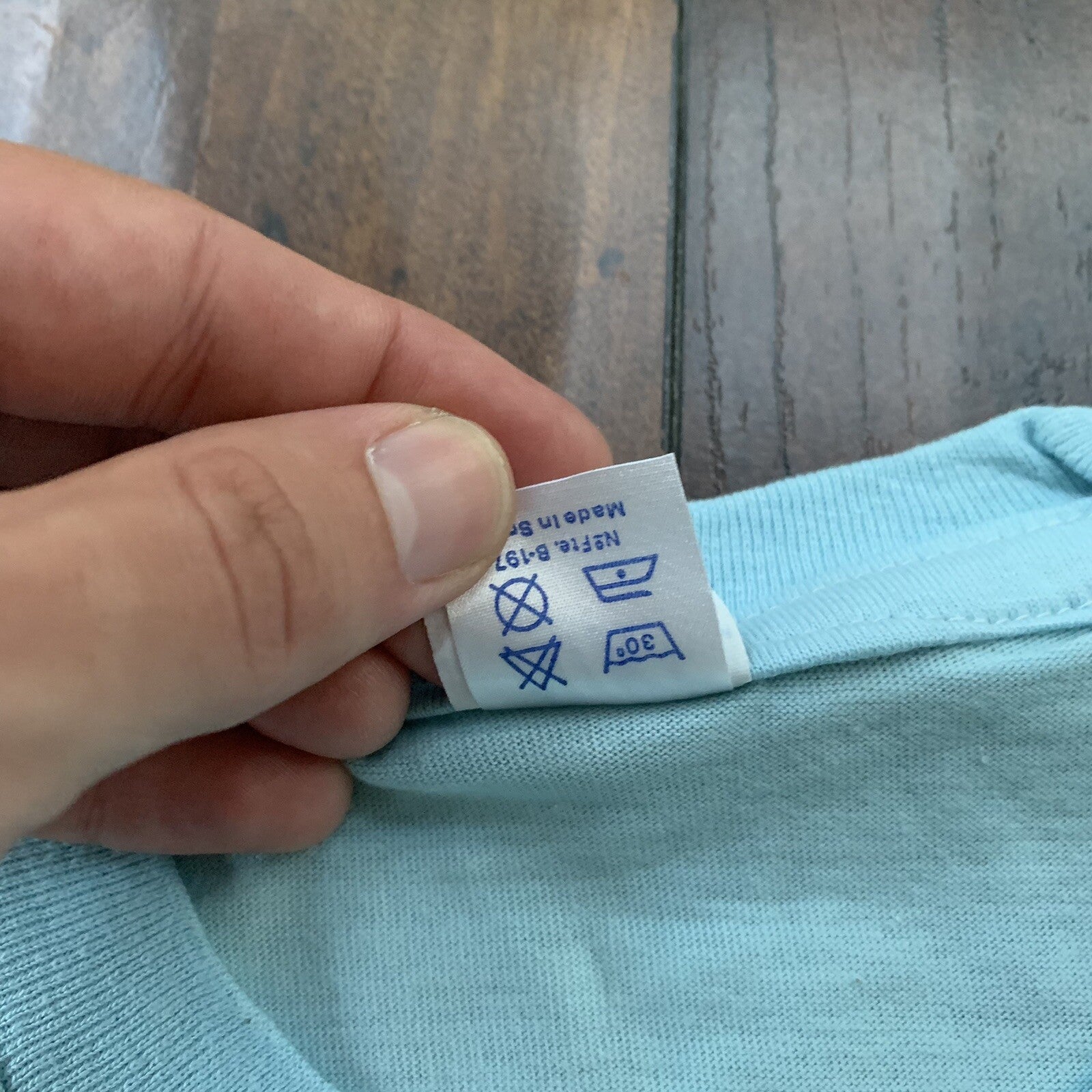 Nike Vintage T Shirt Mens M Rainbow Swoosh Pride Japan Geisha 80s LGBTQ Europe