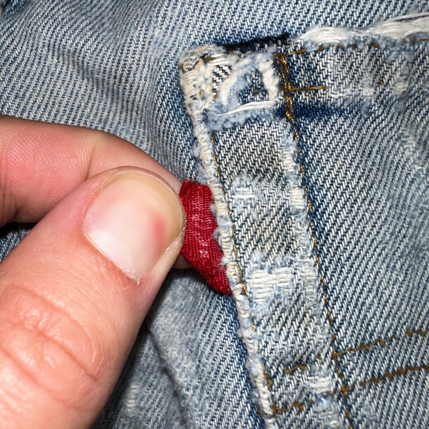 Levis 501 Vintage 80s Redline Selvedge USA XX Jeans Thrashed 33x33 Act 31x30