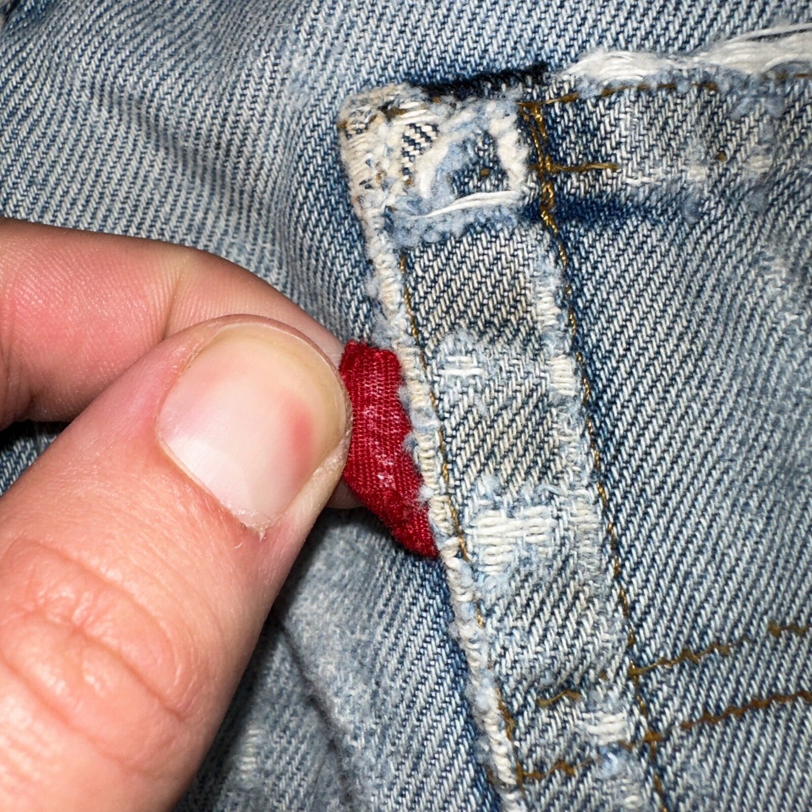 Levis 501 Vintage 80s Redline Selvedge USA XX Jeans Thrashed 33x33 Act 31x30