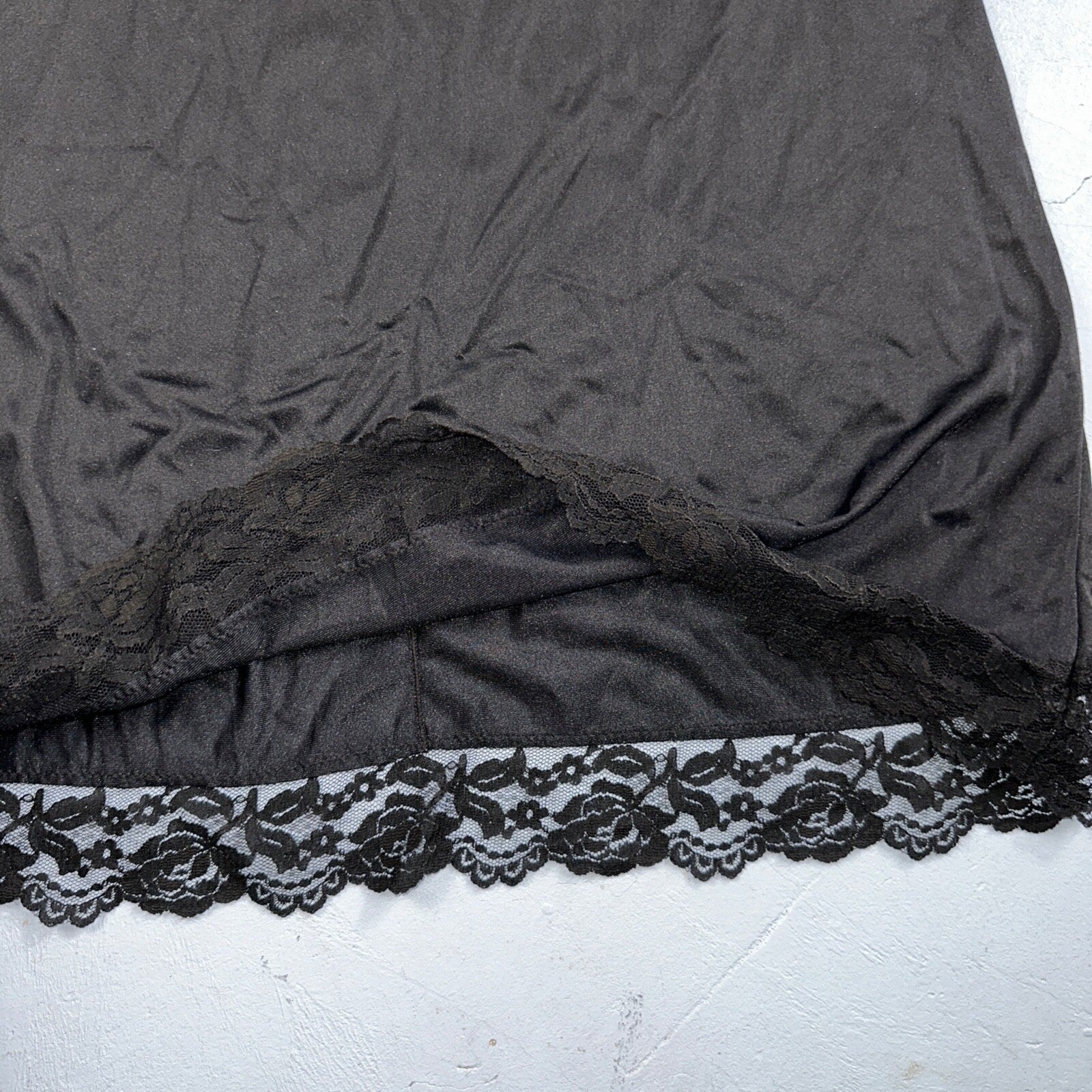 Vintage 1970s Kayser Lingerie Slip Dress Sleepwear Full Sweep Nightgown Lace 70s