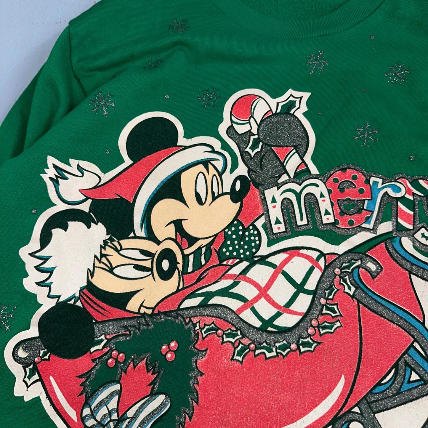 Vintage Disney Christmas Sweatshirt Crewneck Cartoon Mickey Happy Holidays Cute