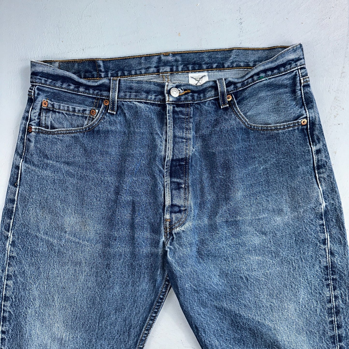 Levis 501 Vintage Y2K Mexico Straight Leg Jeans 38x32 90s Med Wash Act 36x28