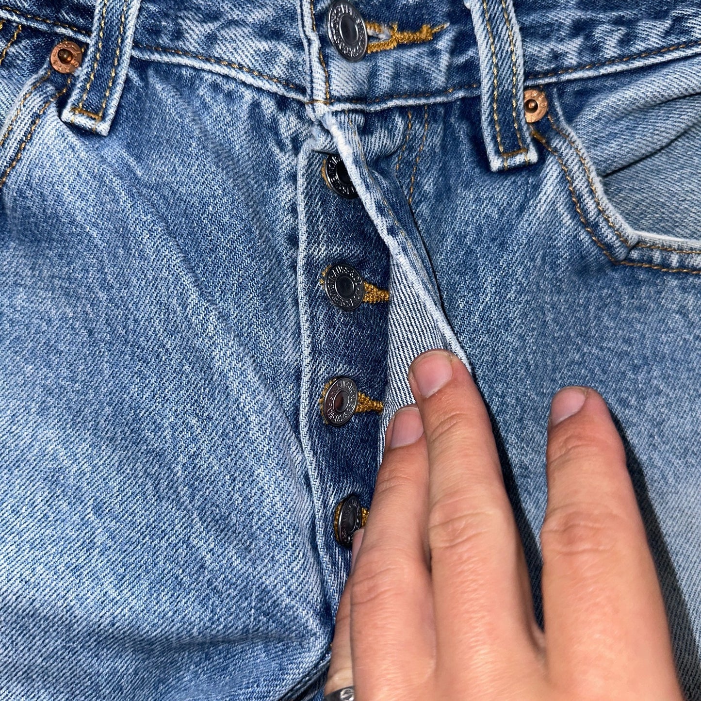 Levis 501 Vintage Y2K 90s XX Straight Leg Jeans Blue Light Wash 33x34 Act 30x31