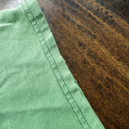 Dogs Love Green Vintage T Shirt Wine Country Oregon Animals Love Cute Hanes 90s