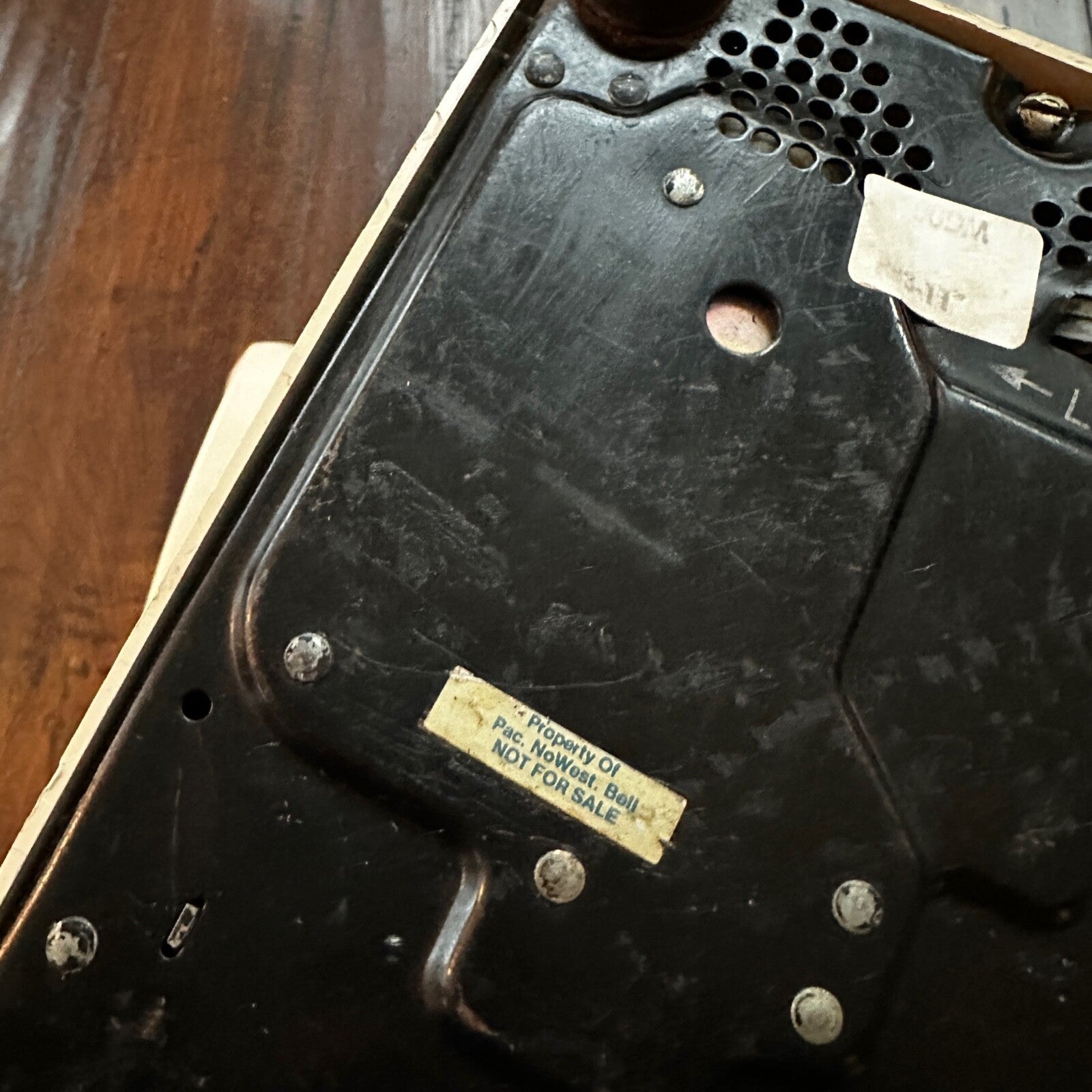 Beige Western Electric Bell System 2500 DM Desk Telephone Push Button Dialing