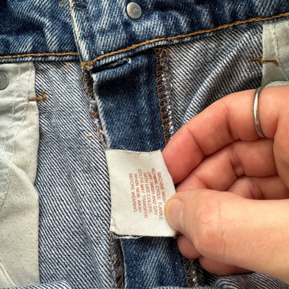 Levis 505 Vintage 90s Straight Leg XX Canada Jeans 33x33 Med Wash 30x27