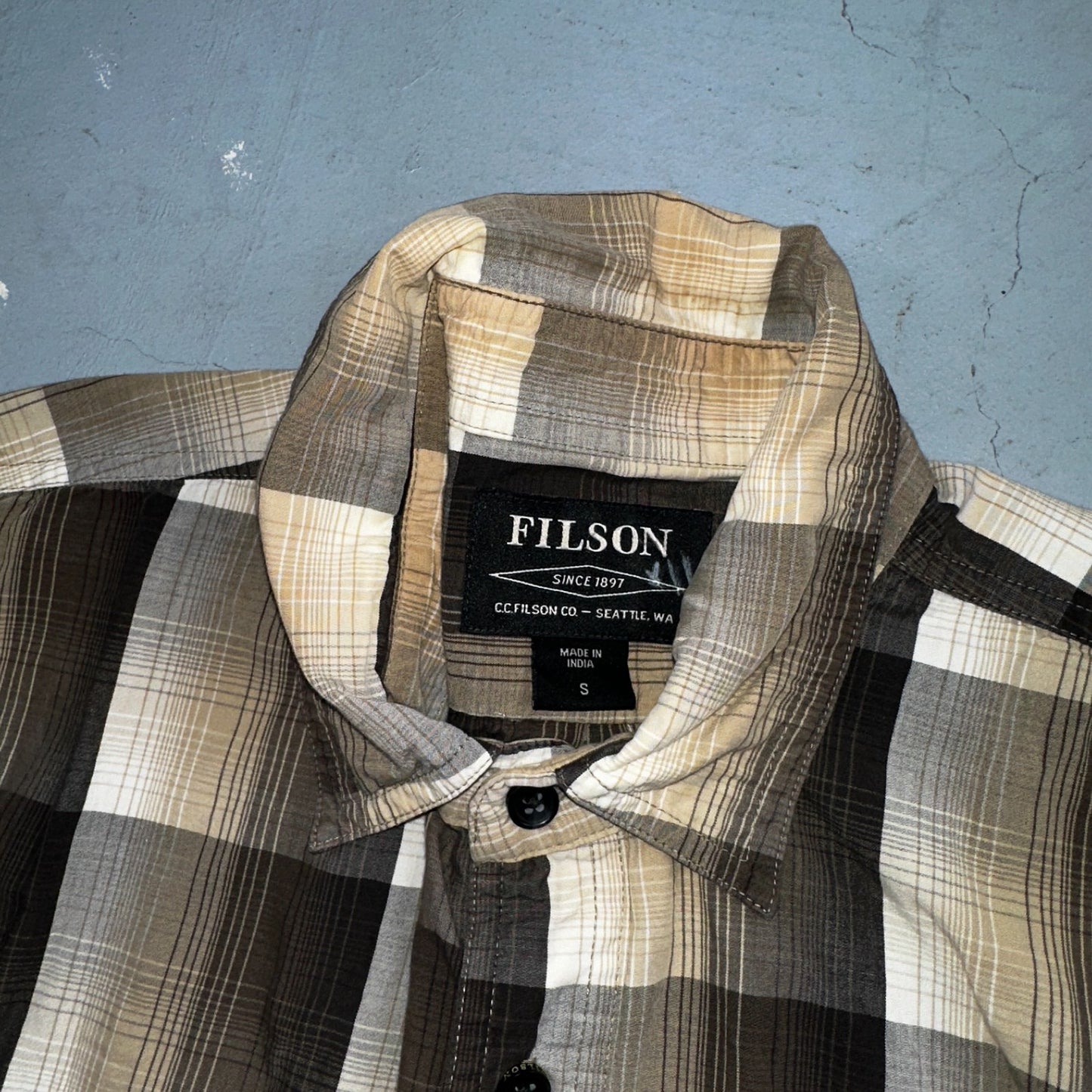 Filson Washed Feather Cloth Button Shirt Small Light White Grey Charcoal Ivory