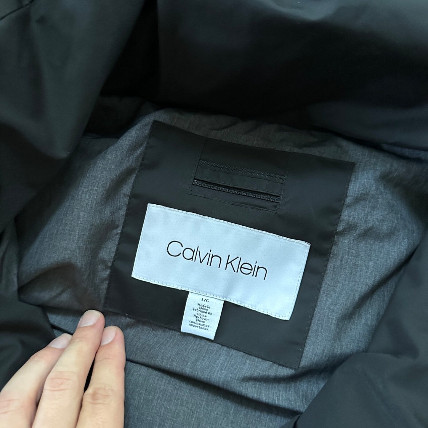 Calvin Klein Mens Down Puffer Jacket Black Large Ski Winter Warm Black Sleek