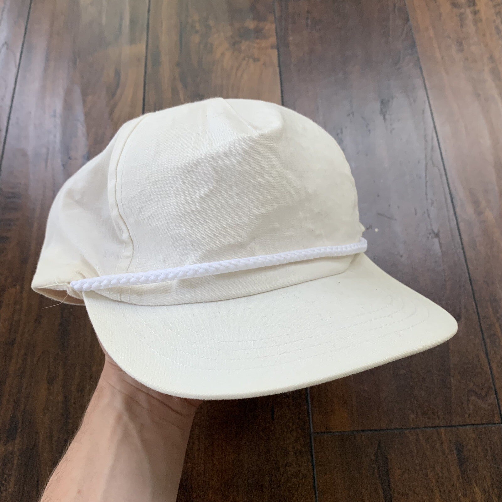 Basic 80s White Vintage Hat Cap Snapback Essential Clean Simple Cool Rap 90s