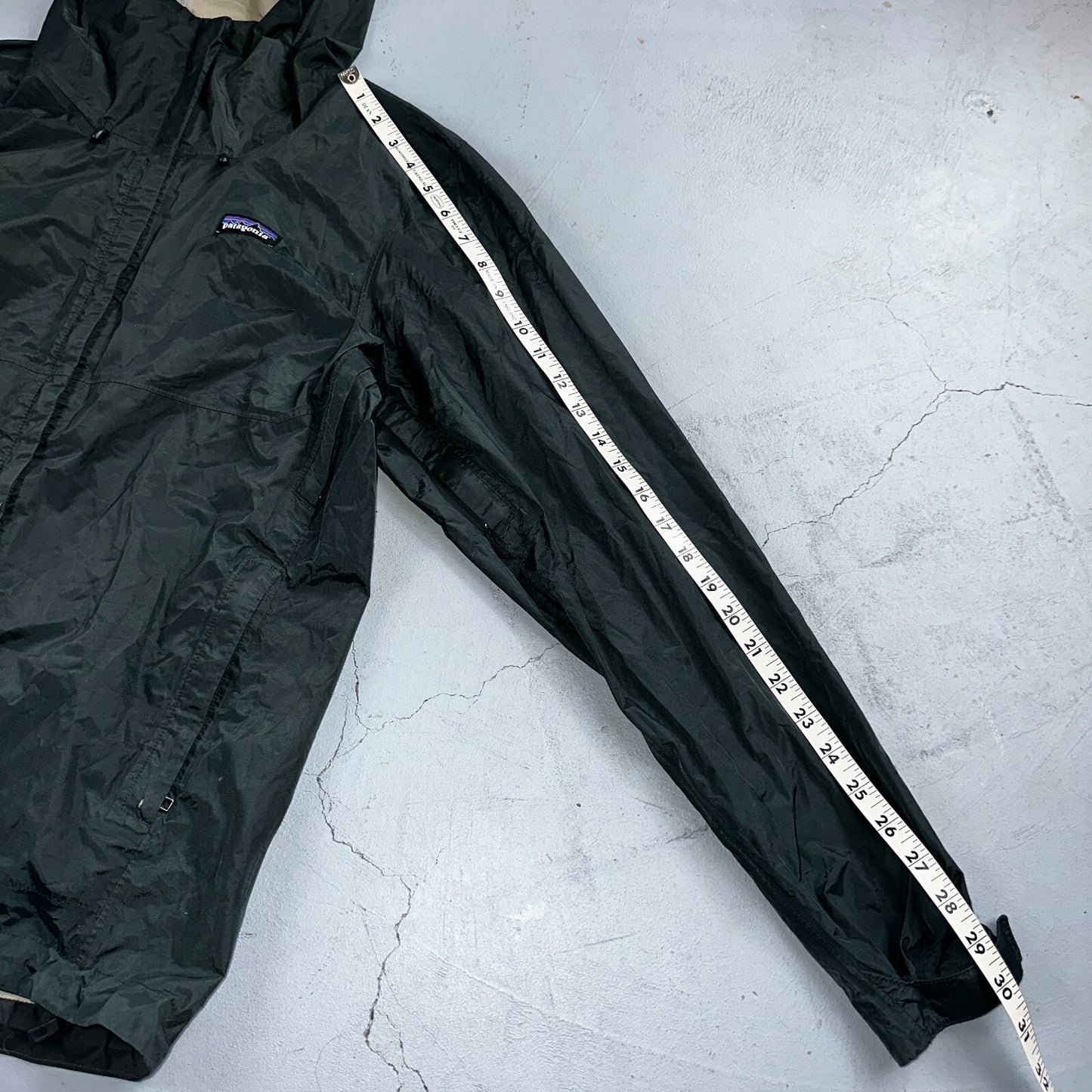 Patagonia Torrentshell Jacket Mens S Green H2No Hooded Hiking Outdoor Shell