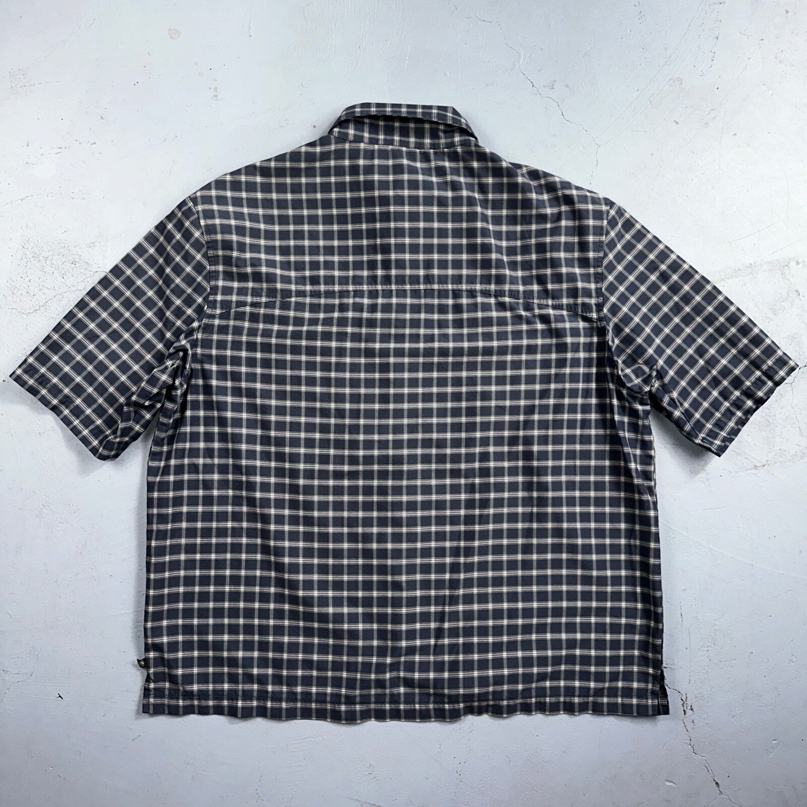 Nike VTG ACG Shirt Mens XL All Conditions Gear Button Hiking Short Sleeve Plaid