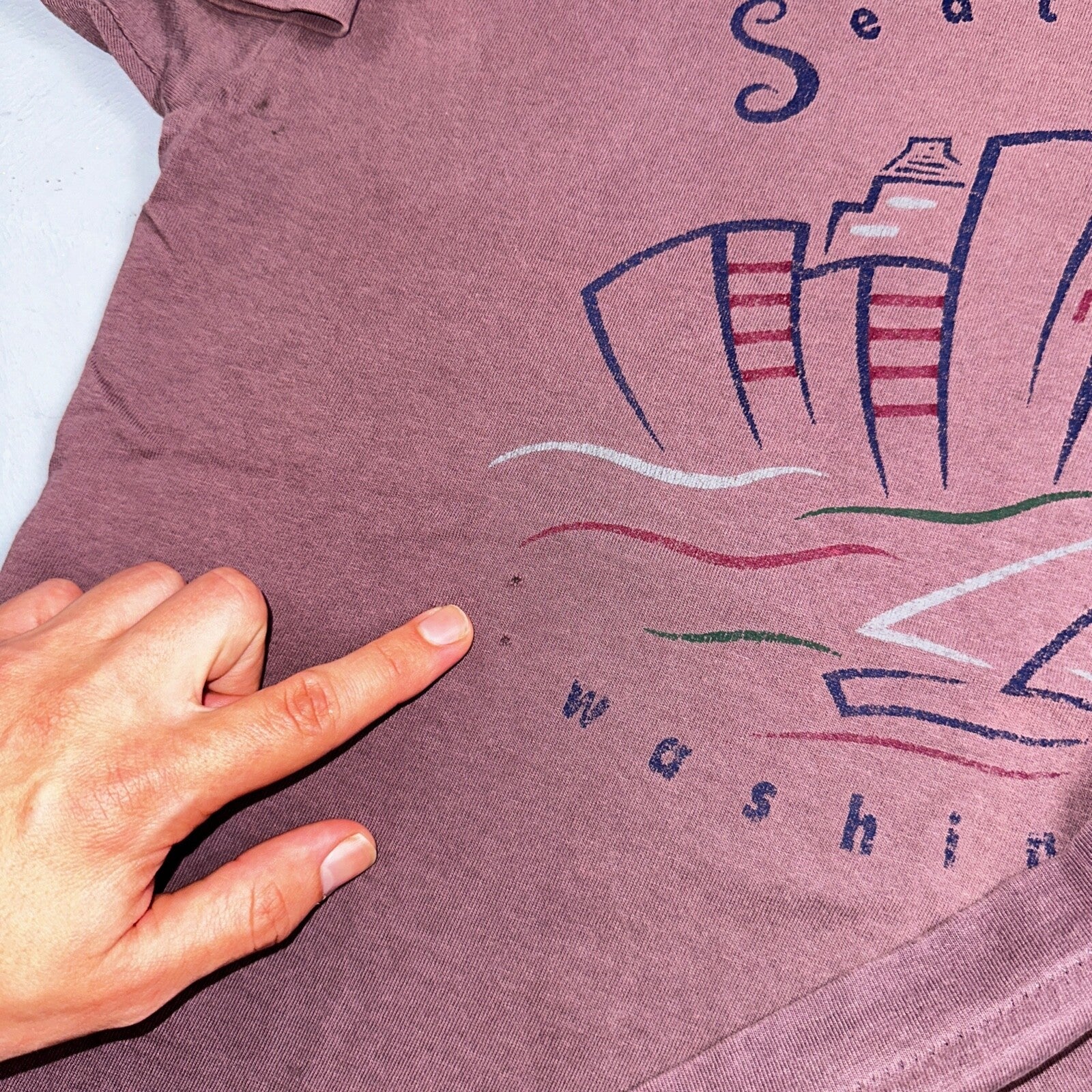 Seattle Washington Purple Maroon VTG T Shirt Single Stitch L Space Needle