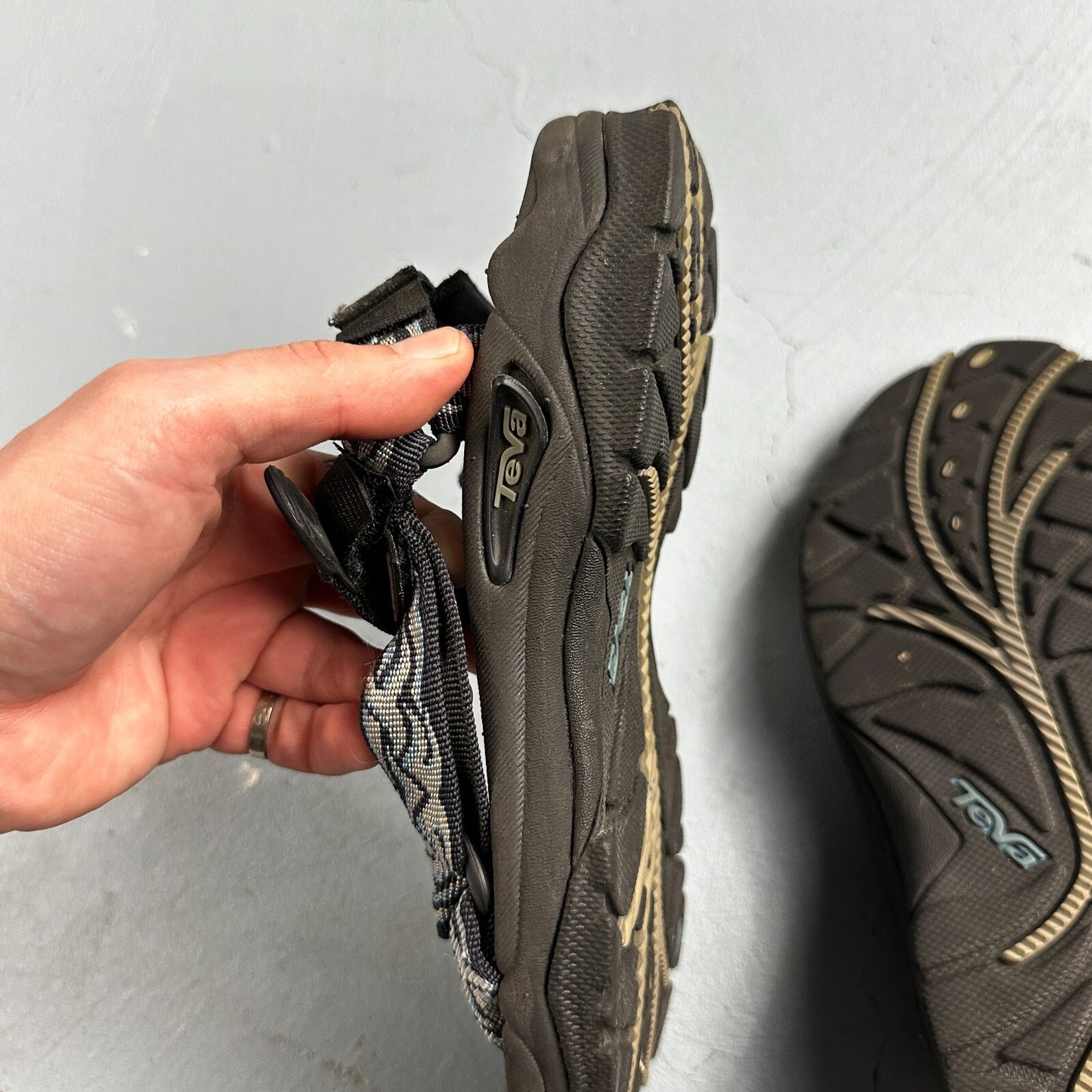 Teva Original Men’s Hiking Water Sandals 6404 White Stripes - Size 9 VTG