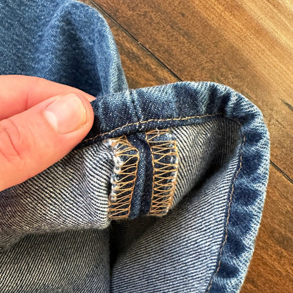 VTG Levis 501 XX Button Fly 90s Y2K Jeans Denim Straight Capri 34x30 Act 31x25