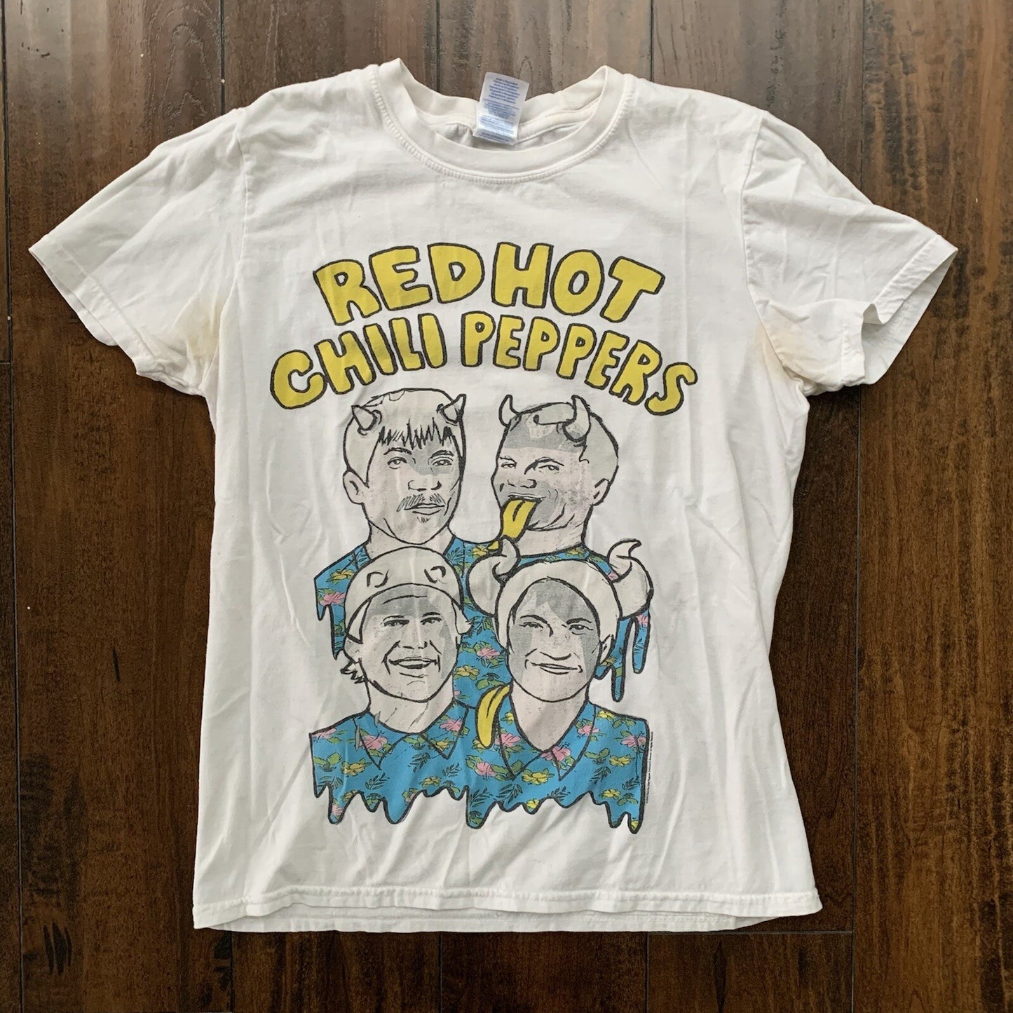 Red Hot Chili Peppers Vintage Style 2016 T Shirt Small Lollapalooza Rap Music