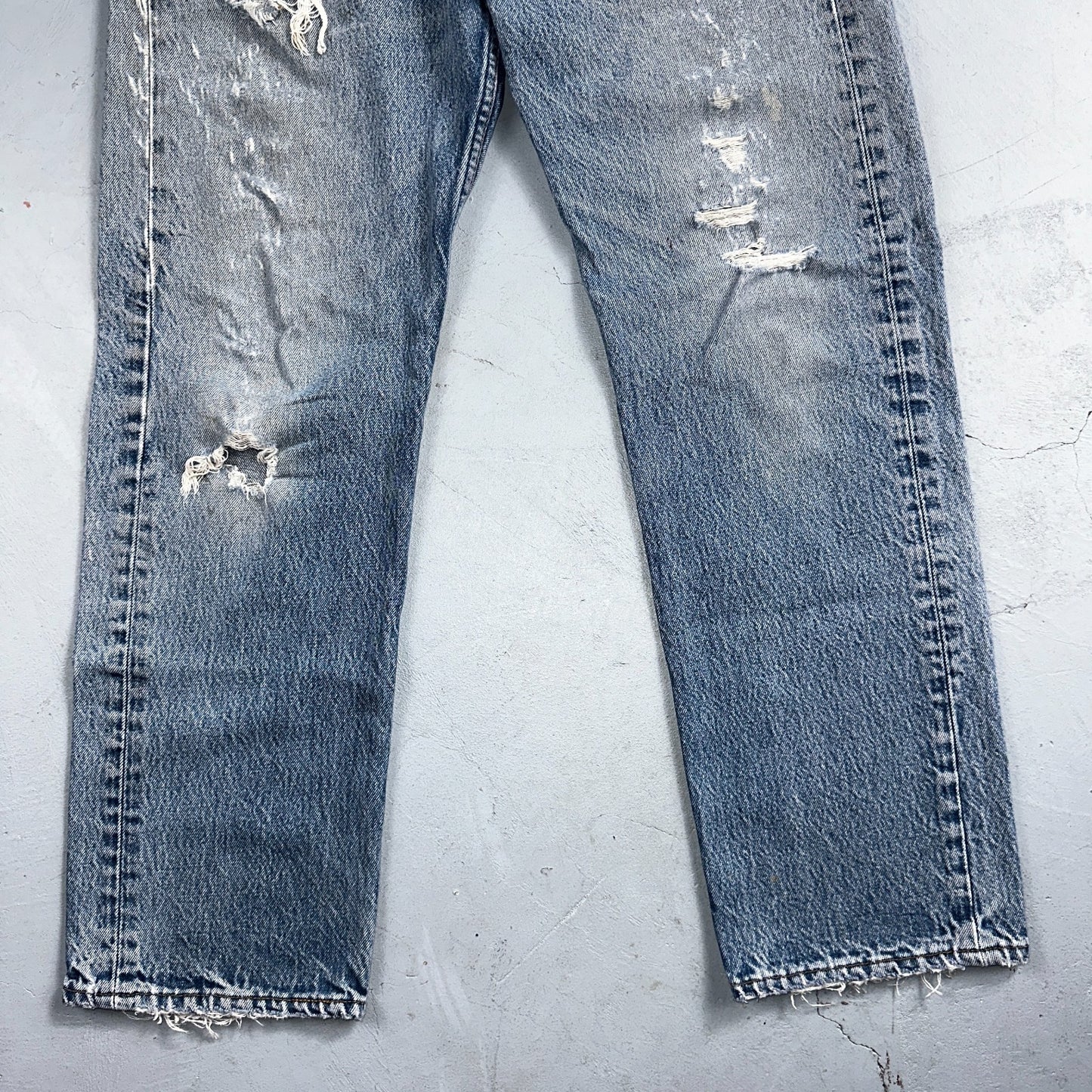 Levis 501 Vintage 90s USA XX Straight Leg Jeans Blue Light Wash 35x32 Act 31x29