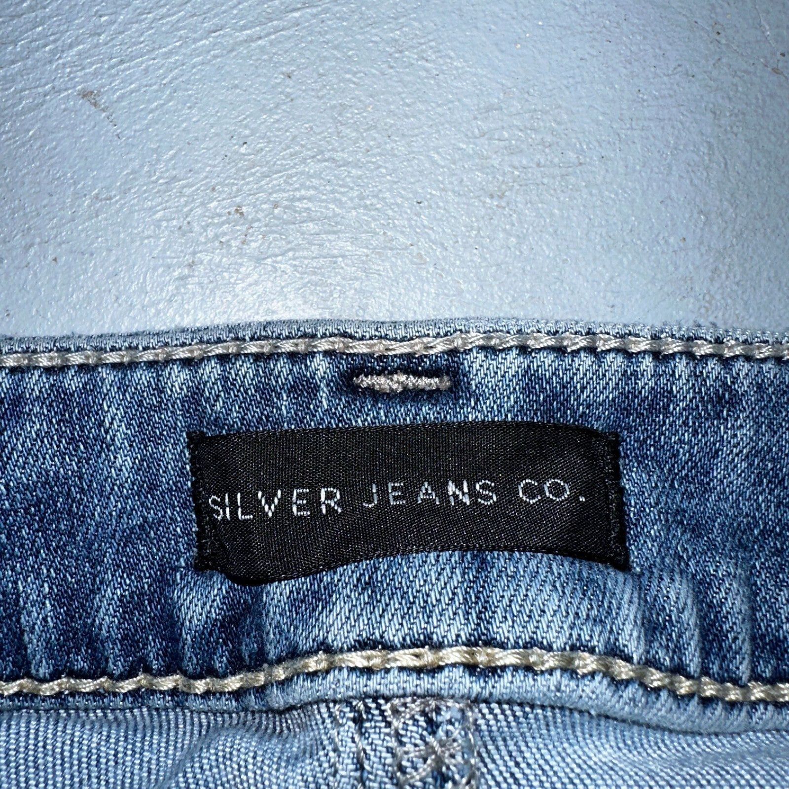 Silver Jeans Women Skinny Mid Rise Light Wash Denim Stretch Suki Pencil 32x29