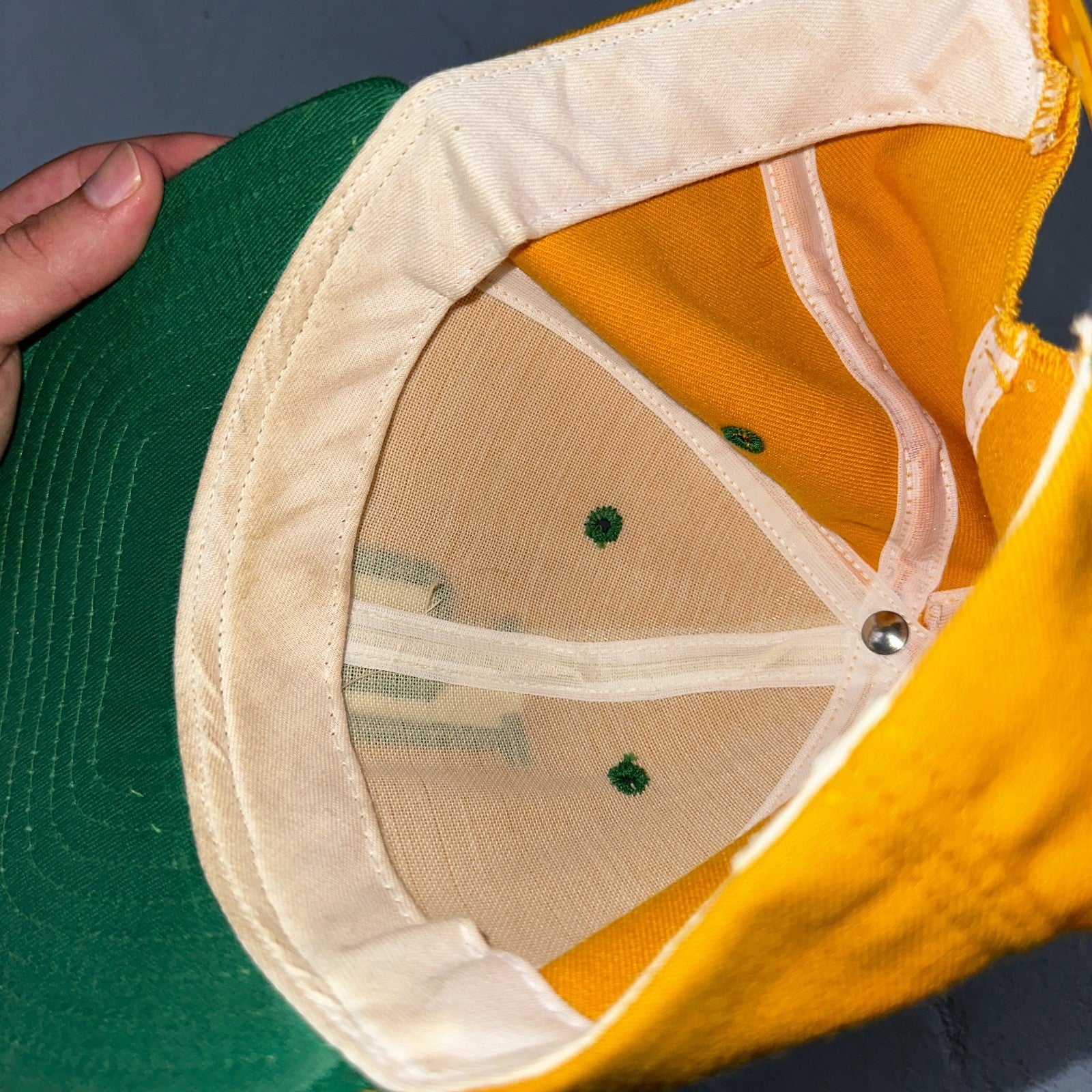 Vintage University of Oregon Hat UO Green Yellow Fitted Baseball Cap Ducks NCAA