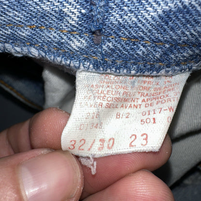 Levis 501 Vintage 90s Straight Leg Jeans 32x30 80s Light Wash Act 28x30 Thrashed
