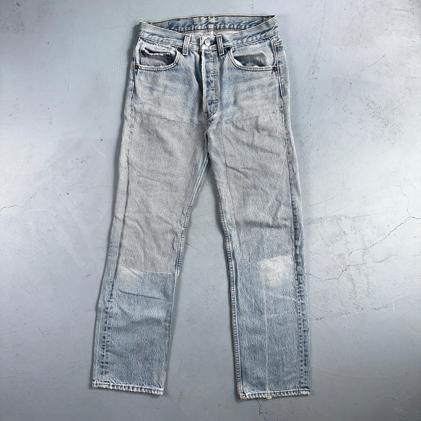 Levis 501 Vintage 80s USA XX Straight Leg Jeans Blue Light Wash Thrash Act 27x28