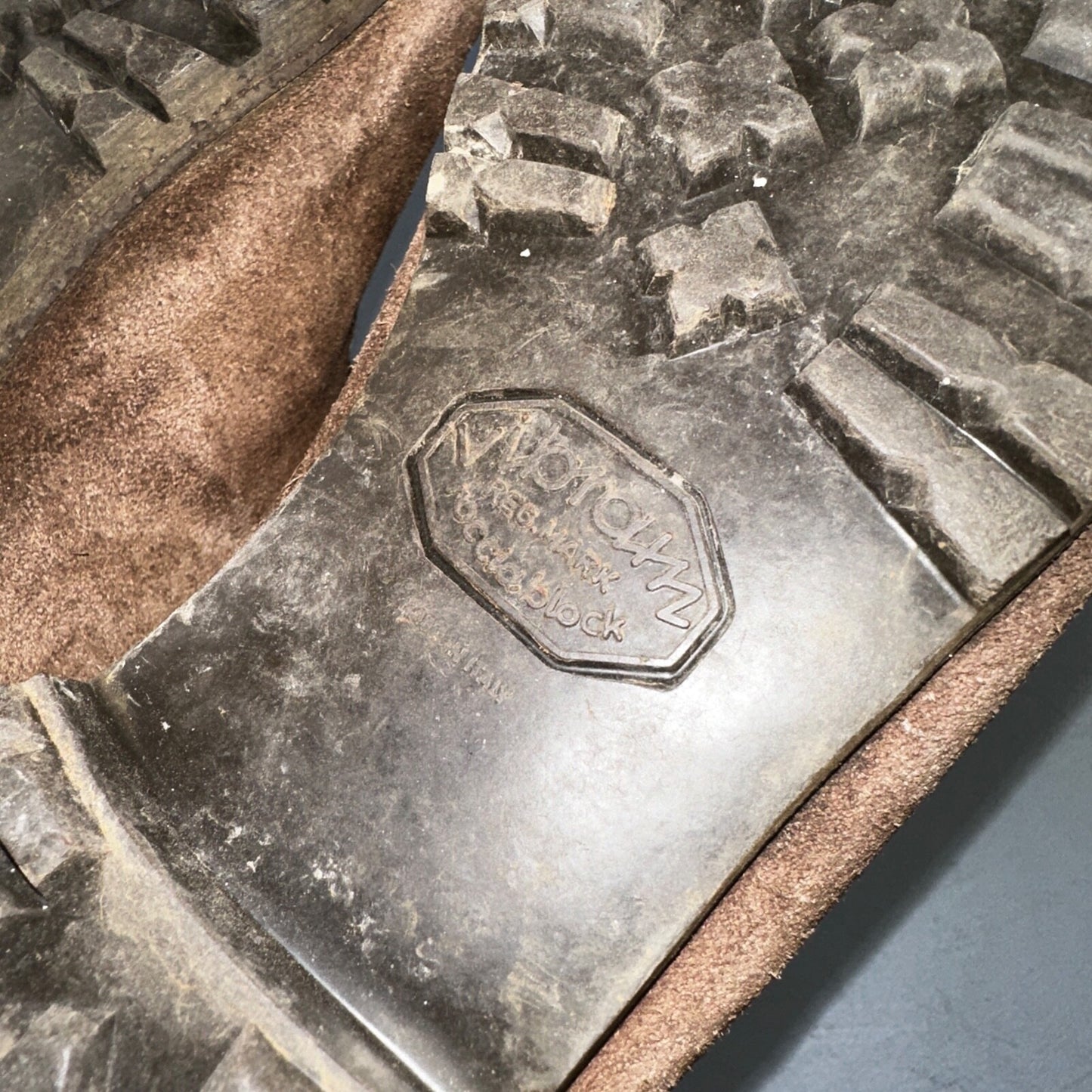 Dunham Waffle Stompers Brown Suede Leather Hiking Boots VTG Italy Size 7.5