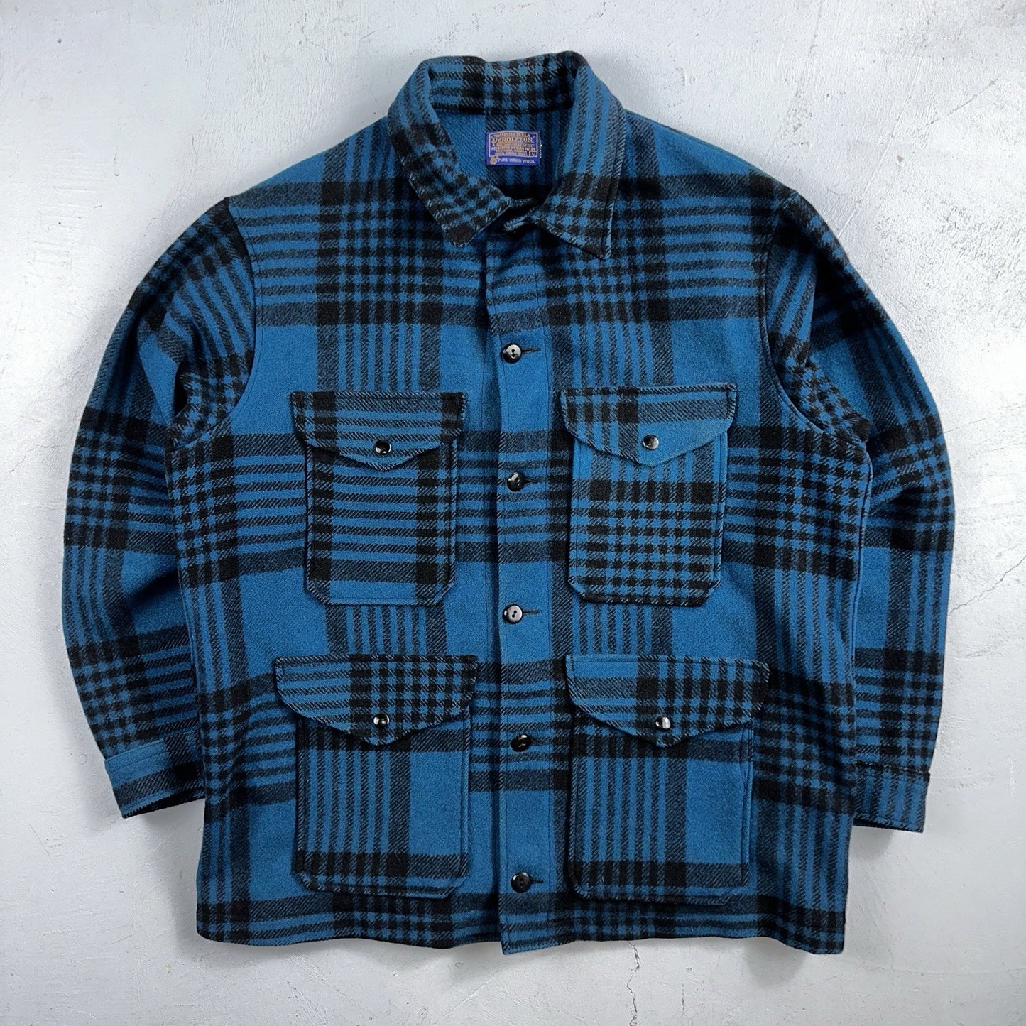 Pendleton Wool Coat Mackinaw VTG Hunting Jacket Blue Plaid Mens Large USA 80s