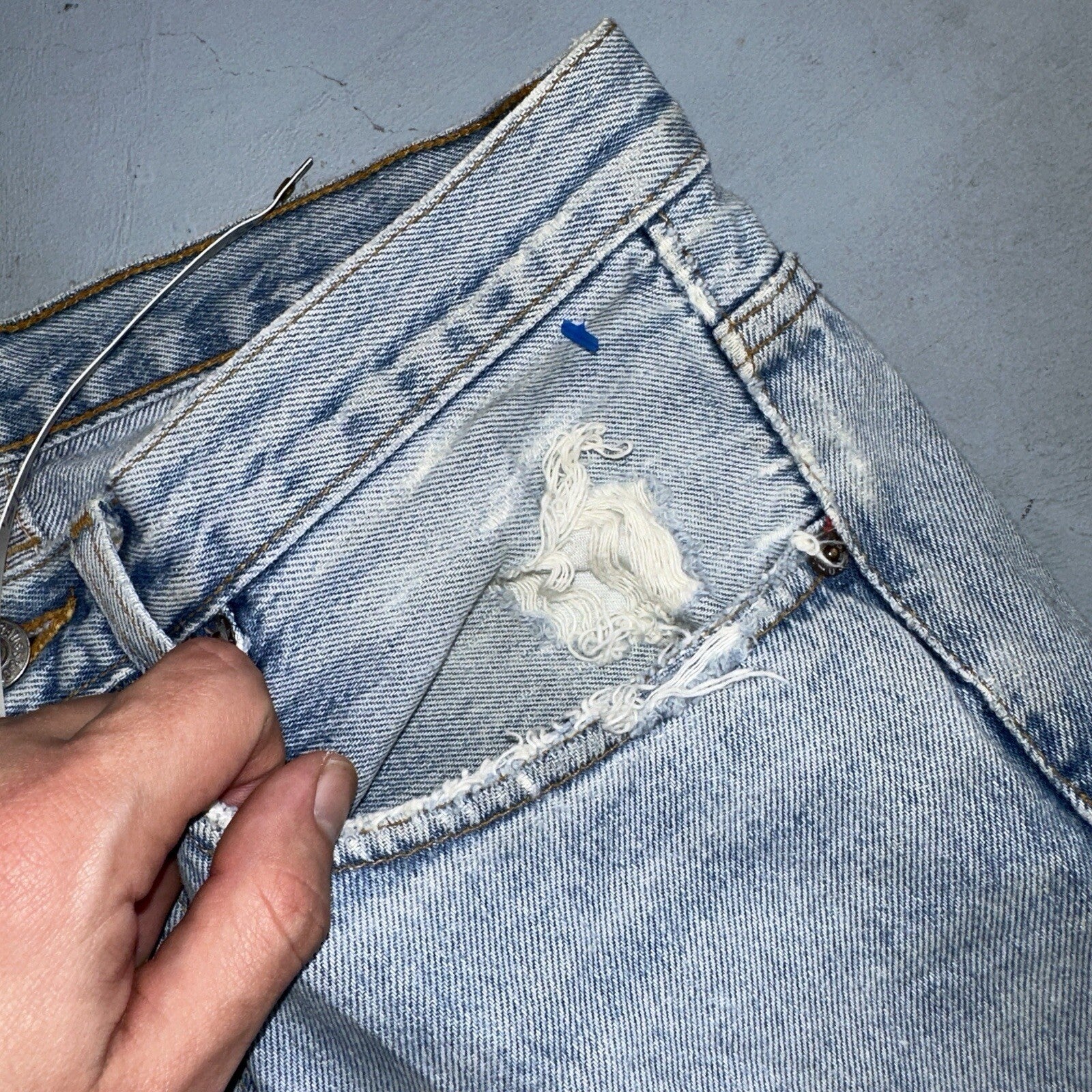 Levis 501 Vintage 90s Straight Leg Jeans 32x30 80s Light Wash Act 28x30 Thrashed