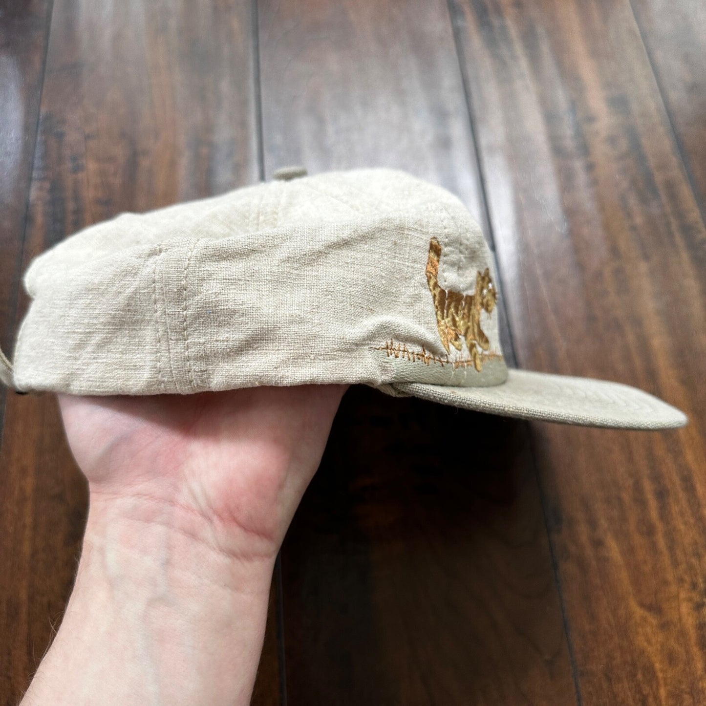 Disney Winnie Pooh and Friends Piglet VTG Hat Cap Snapback 90s USA Beige