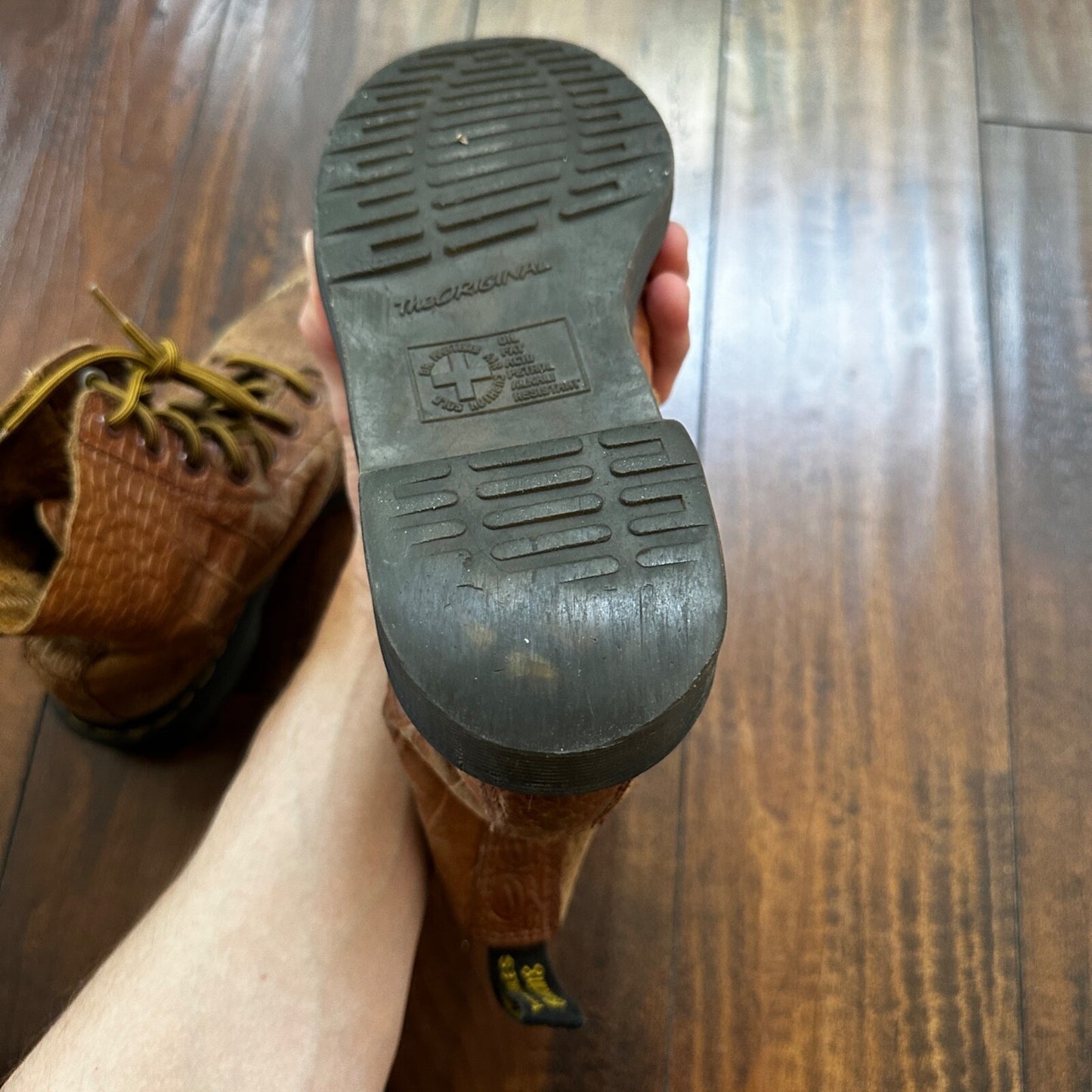 Dr. Martens Pascal Croc Brown Leather Lace-up Boots Women’s Size 6 HEAVY USED