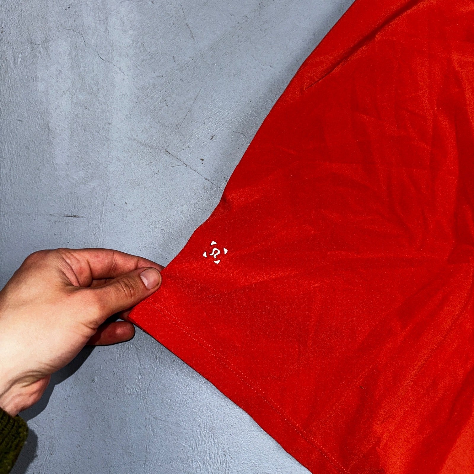 Mens Lululemon License to Train Linerless Short Autumn Red Orange Cut Tag M ?