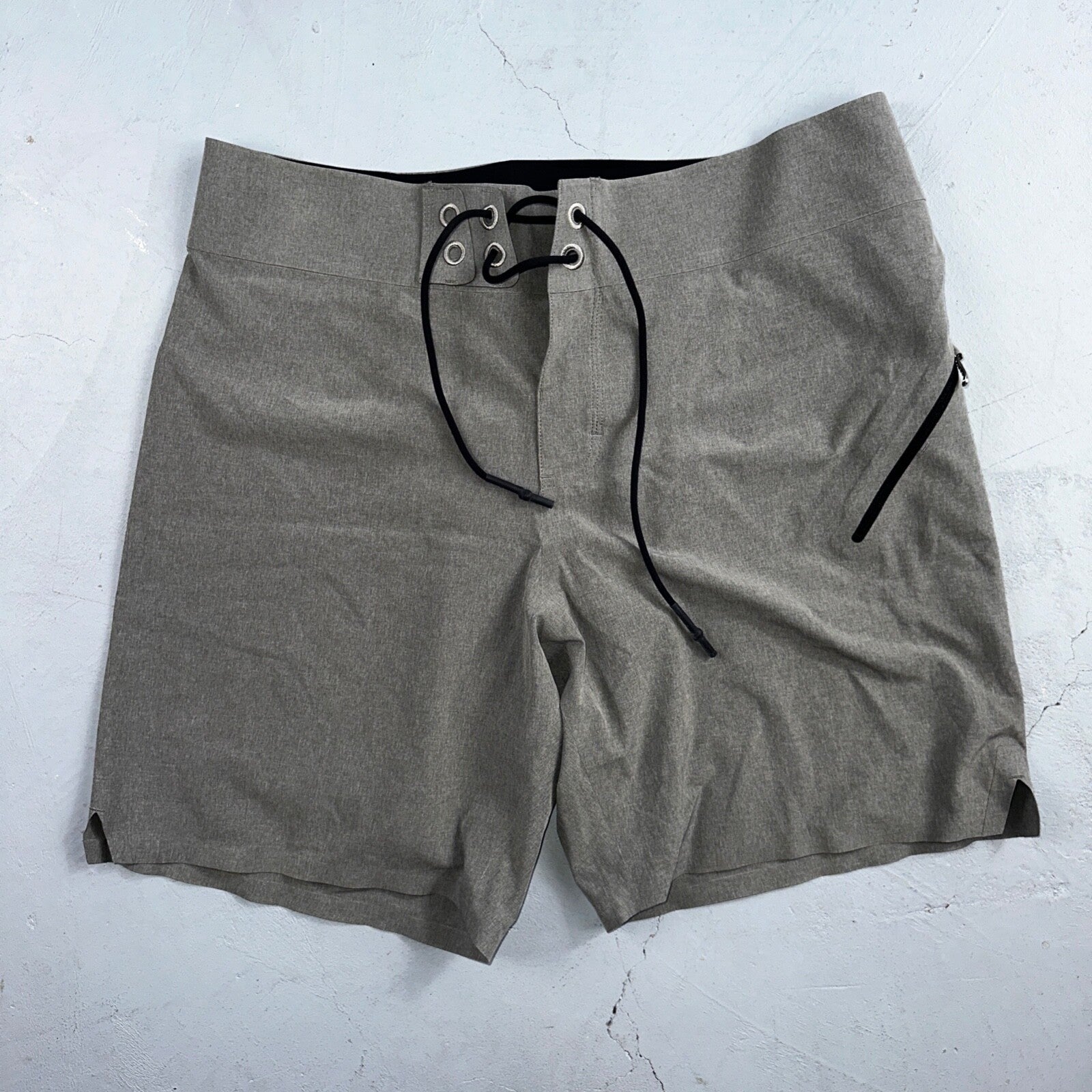 Lululemon Board Shorts Mens 34 Gray Swim Trunks Current State 7” Inseam Casual