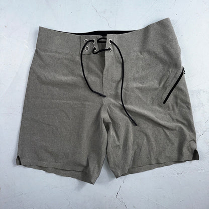 Lululemon Board Shorts Mens 34 Gray Swim Trunks Current State 7” Inseam Casual