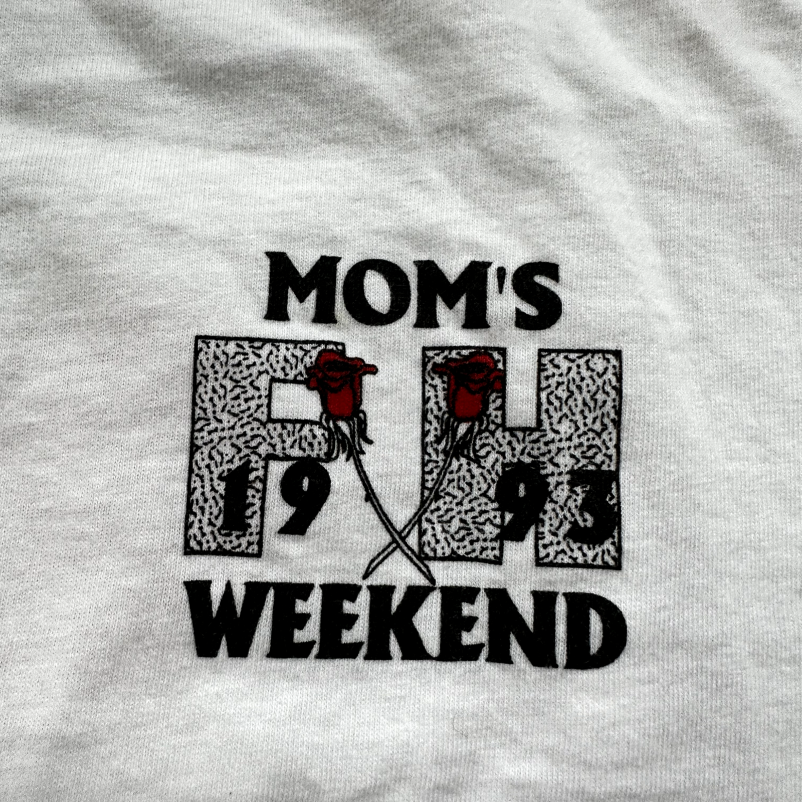 Oneita MOM Vintage T Shirt 1993 90s USA Weekend Love Heart Moms Future
