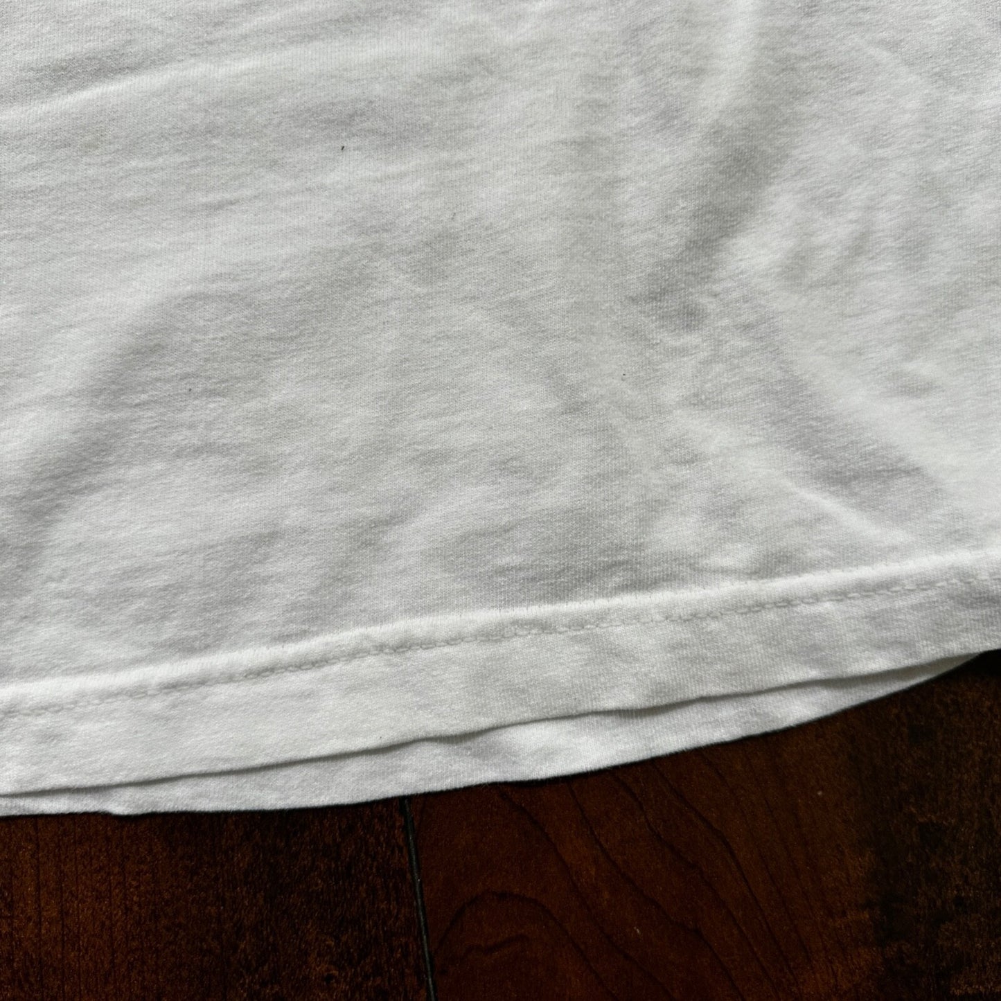 Jacksonville Oregon Smile at Rain VTG T Shirt Beth Logan Art PDX Umbrella Sad