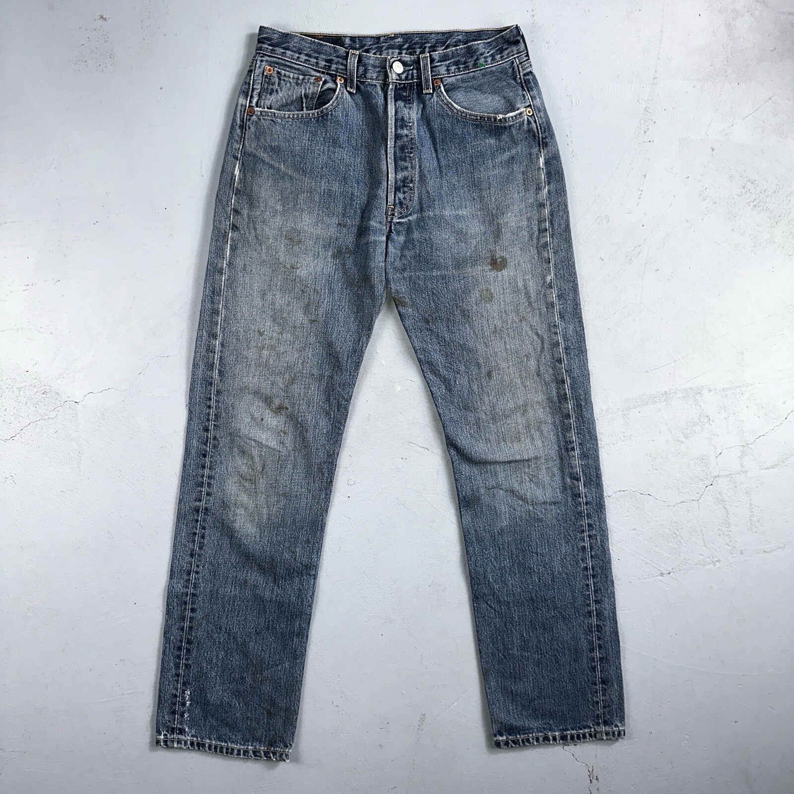 Levis 501 Vintage 90s Hungary Straight Leg Jeans 31x32 Y2K Med Wash Act 28x30