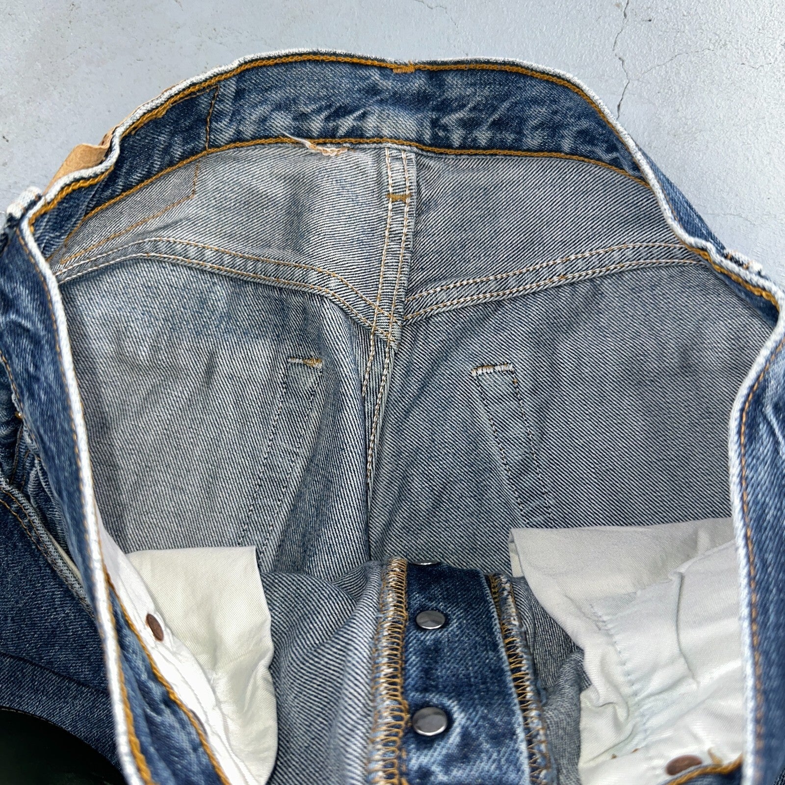 Levis 501 Vintage 90s XX Straight Leg Jeans Y2K Med Wash 33x36 Act 32x34