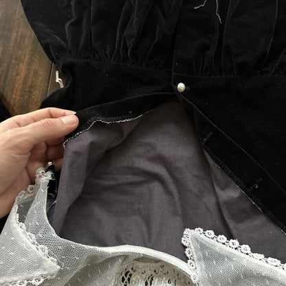 Vintage Sarah Kent Girls Victorian Style Dress Rare Black Pearls White Velour