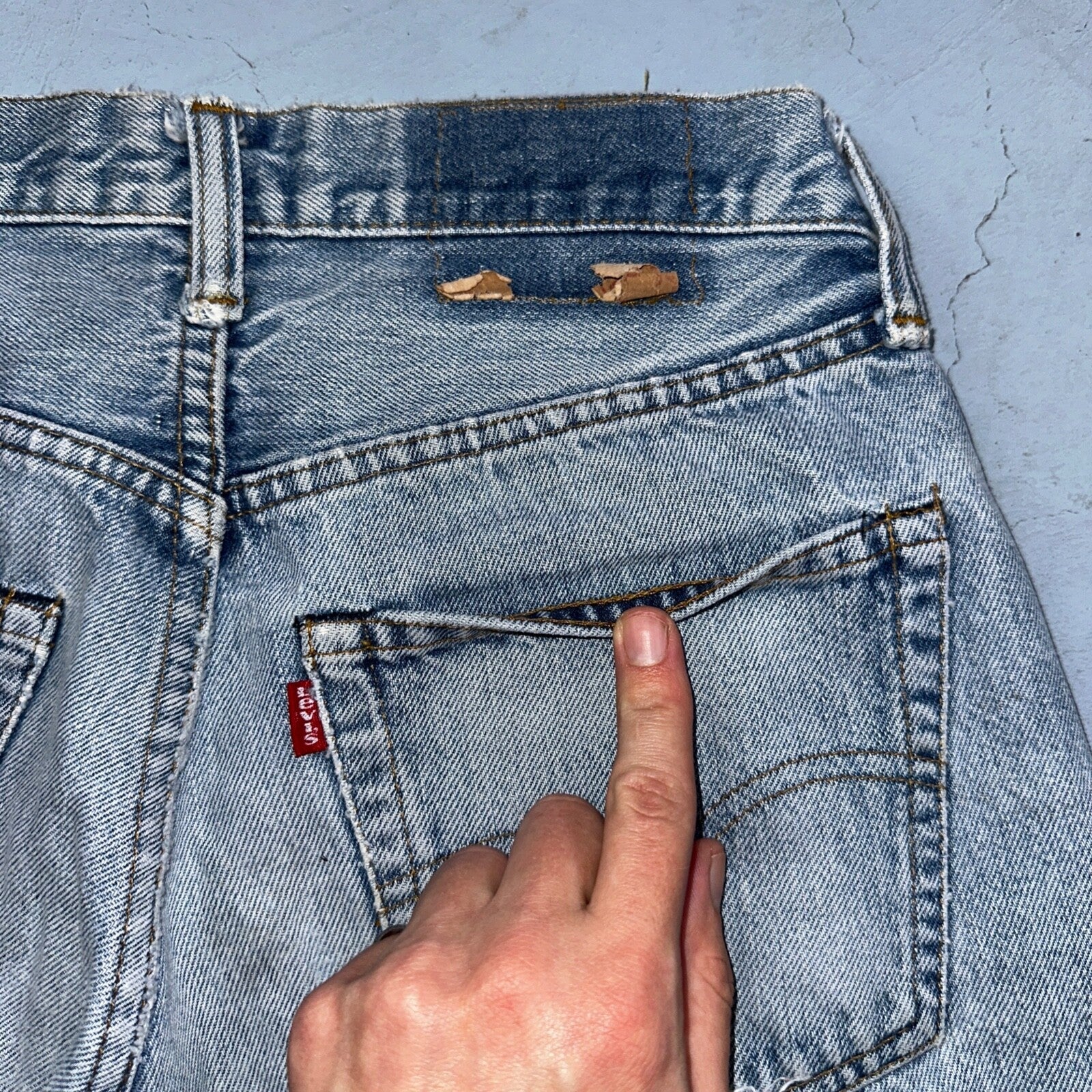 Levis 501 Vintage 80s Redline Selvedge USA XX Jeans Light Wash 66 Act 27x31