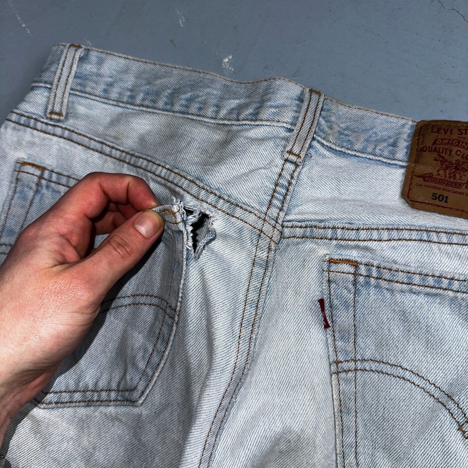 Levis 501 Vintage 90s USA XX Straight Leg Jeans Blue Light Wash 33x30 Act 31x29