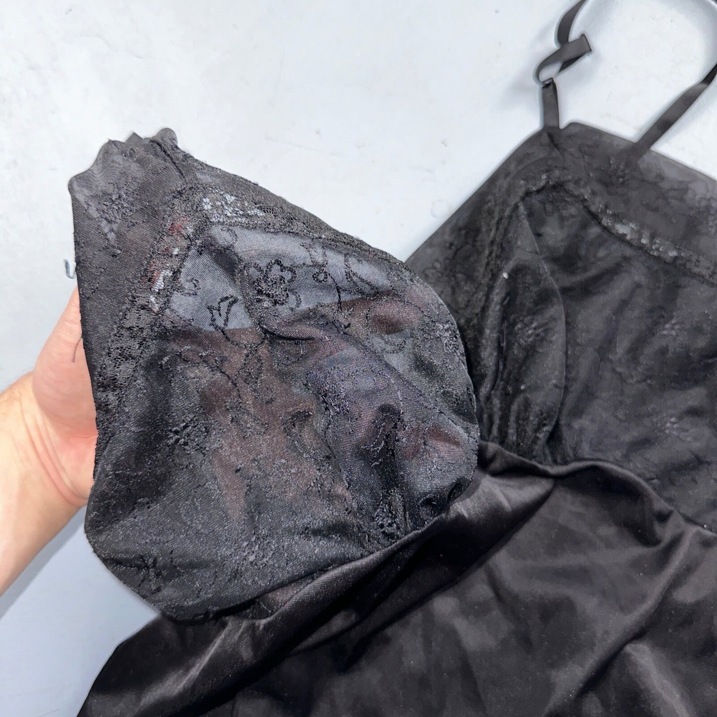 VTG Vanity Fair 1970s Lingerie Slip Dress Sleepwear Full Sweep Nightgown Lace