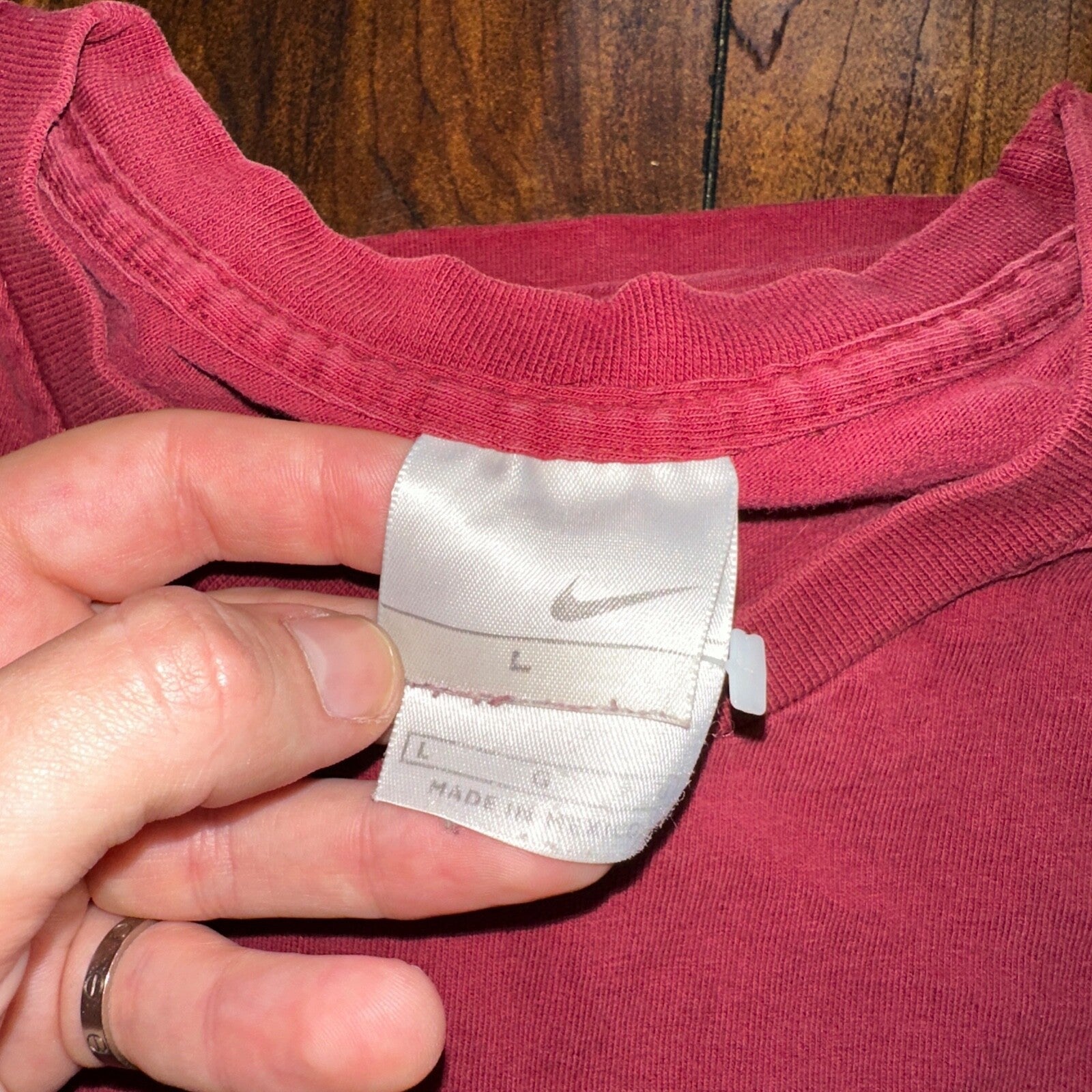 Nike Red Y2K Basic VTG T Shirt 2000s Simple Swoosh Center Silver Tag