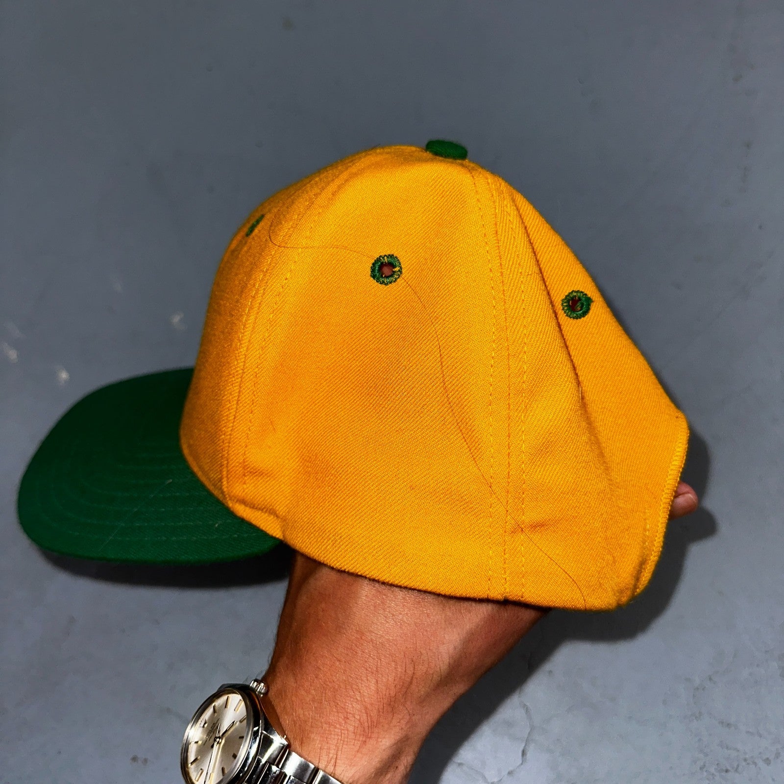 Vintage University of Oregon Hat UO Green Yellow Fitted Baseball Cap Ducks NCAA