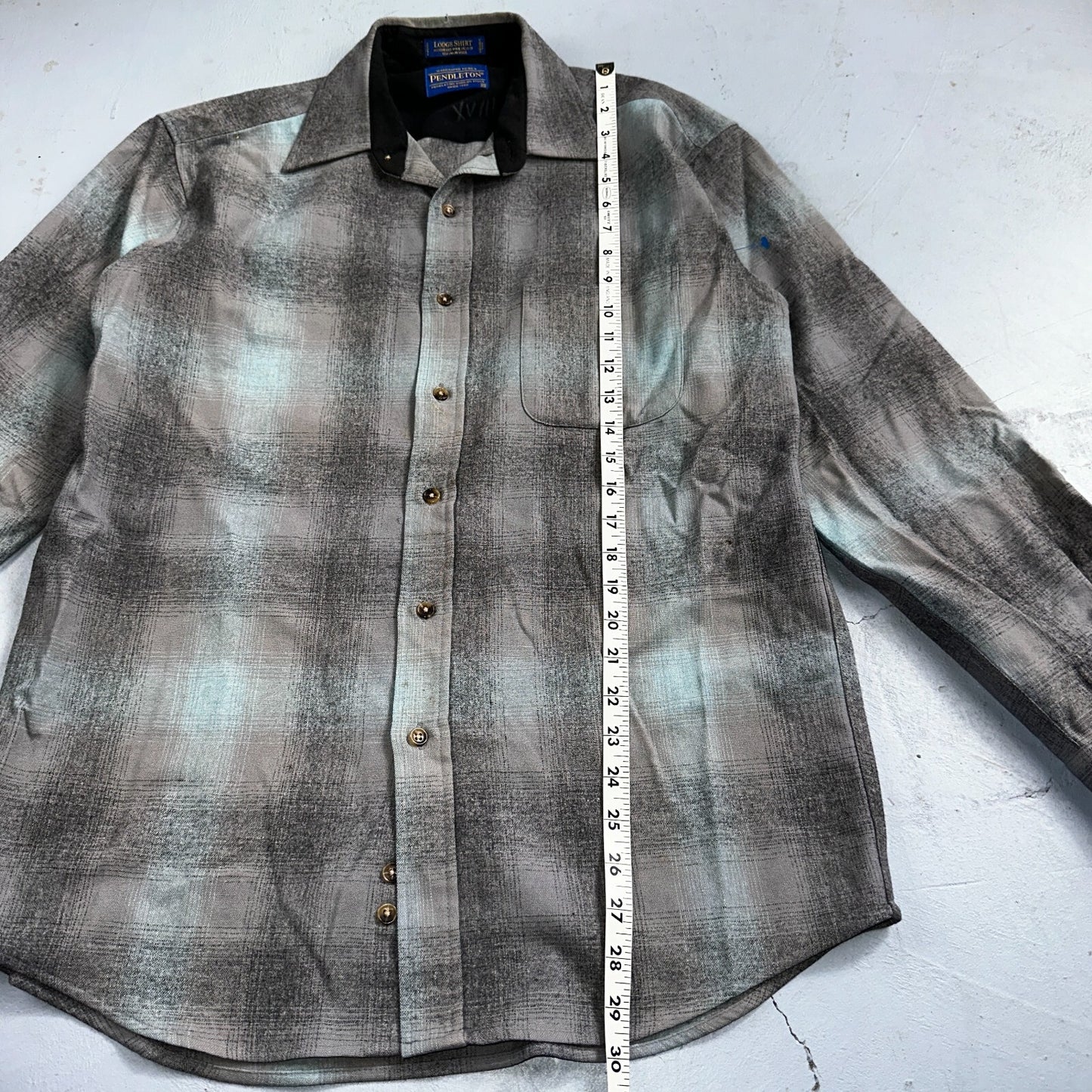 Pendleton Lodge Button Up Shirt Men's Medium Wool Plaid Gray Teal Pocket