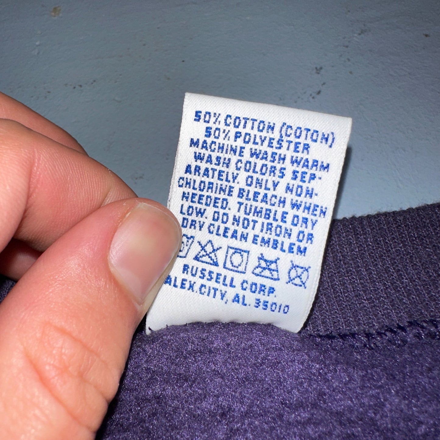 Russell Athletic L USA Sweatshirt 90s VTG Crewneck Purple Basic Blank Essential