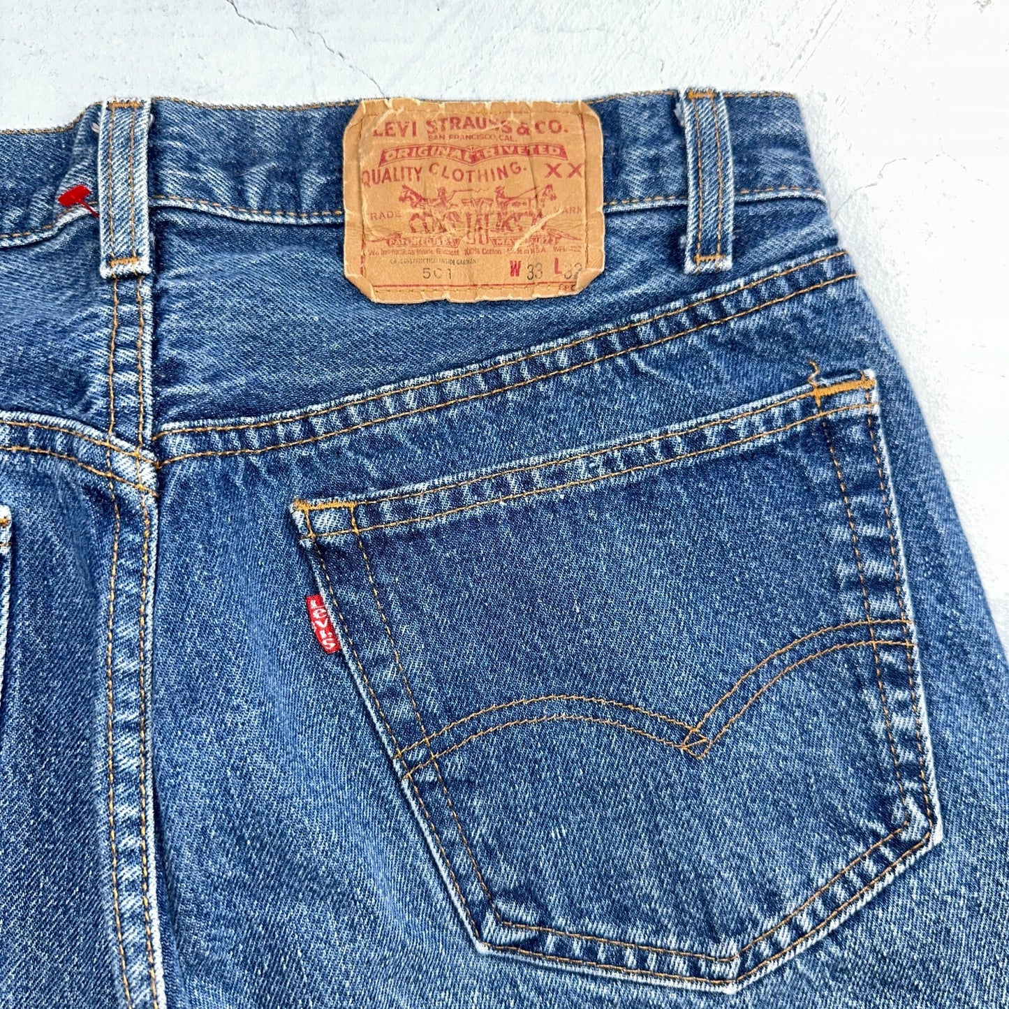 Levis 501 Vintage 80s USA XX Straight Leg Jeans Blue Med Wash 33x32 Act 30x27