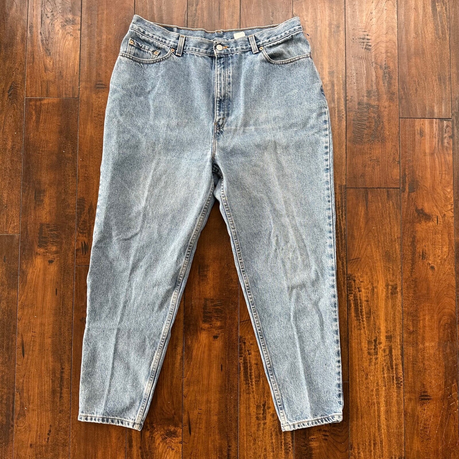 Levis 550 Jeans VTG Womens High Rise Light Wash Relaxed Tapered 90s USA 35x28