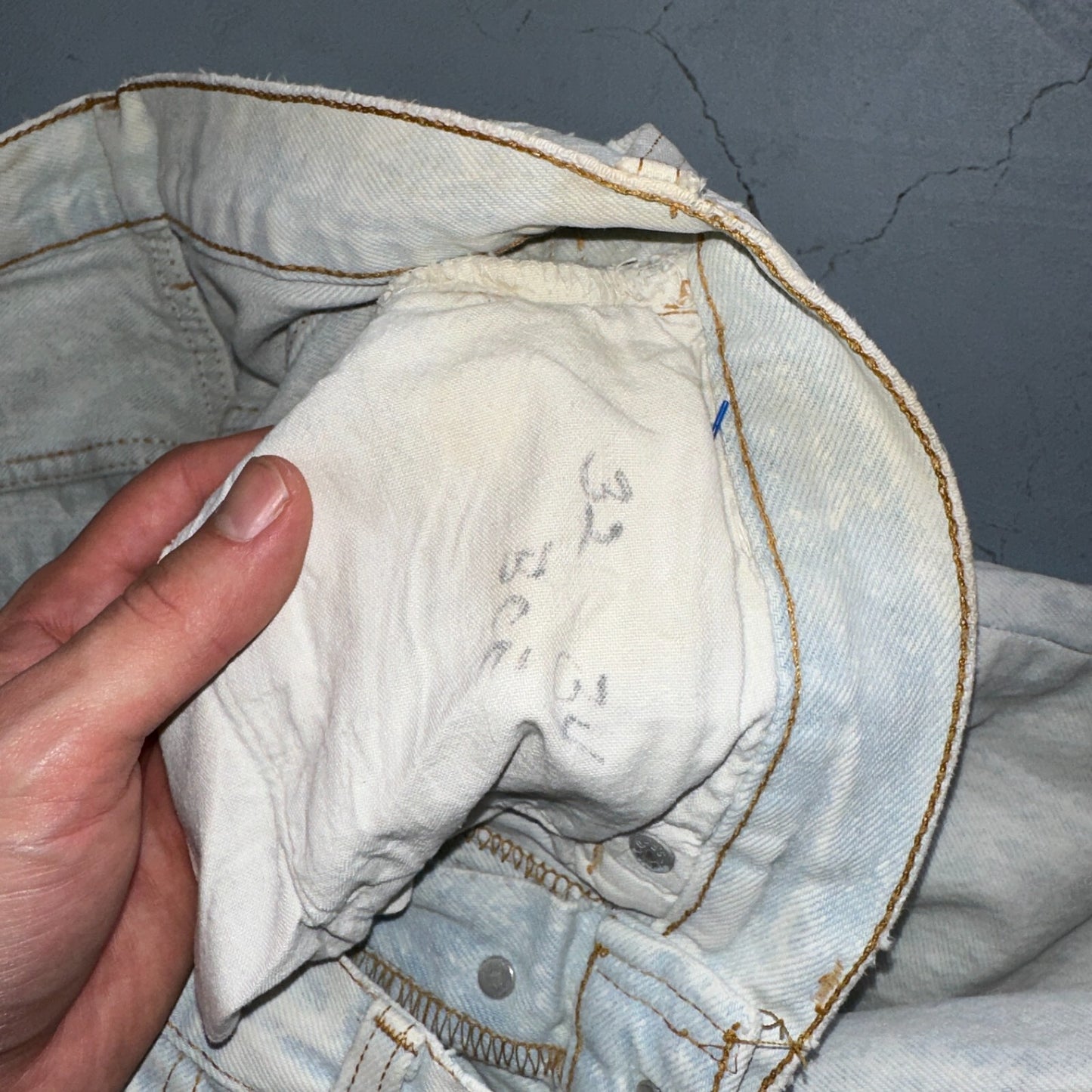 Levis 501 Vintage 90s USA XX Straight Leg Jeans 32x34 Blue Light Wash Act 29x32