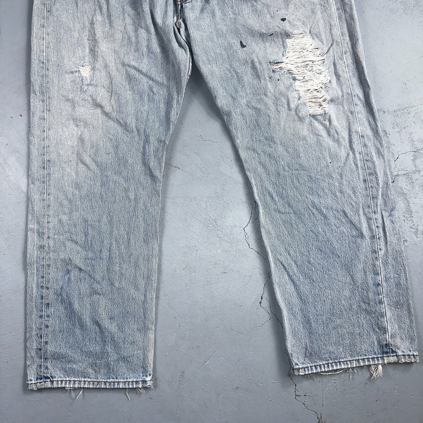 Levis 501 Vintage Y2K XX Straight Leg Jeans Rips Blue Light Wash 46x32 Act 42x28