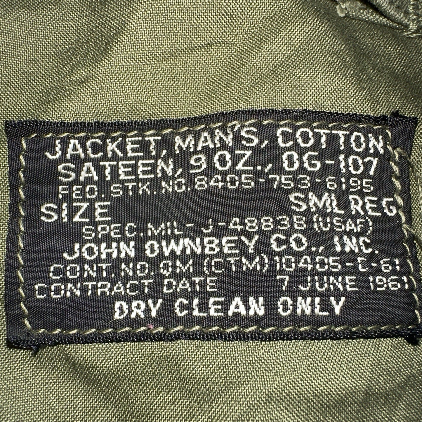 Vintage US Military OG-107 Cotton Sateen Wind  Jacket Small Regular 1961 Patches